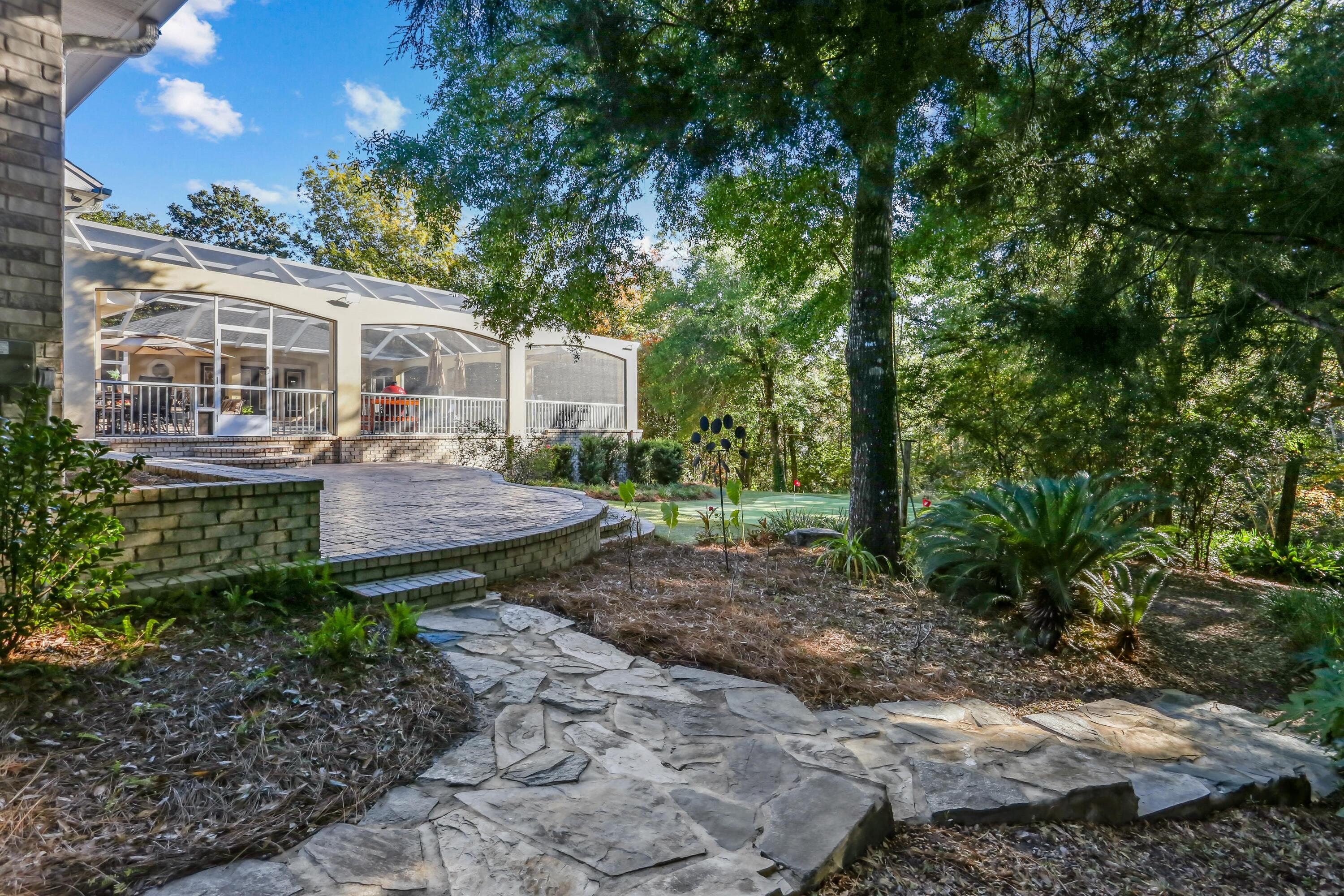 ROCKY BAYOU COUNTRY CLUB ESTATES 11 - Residential