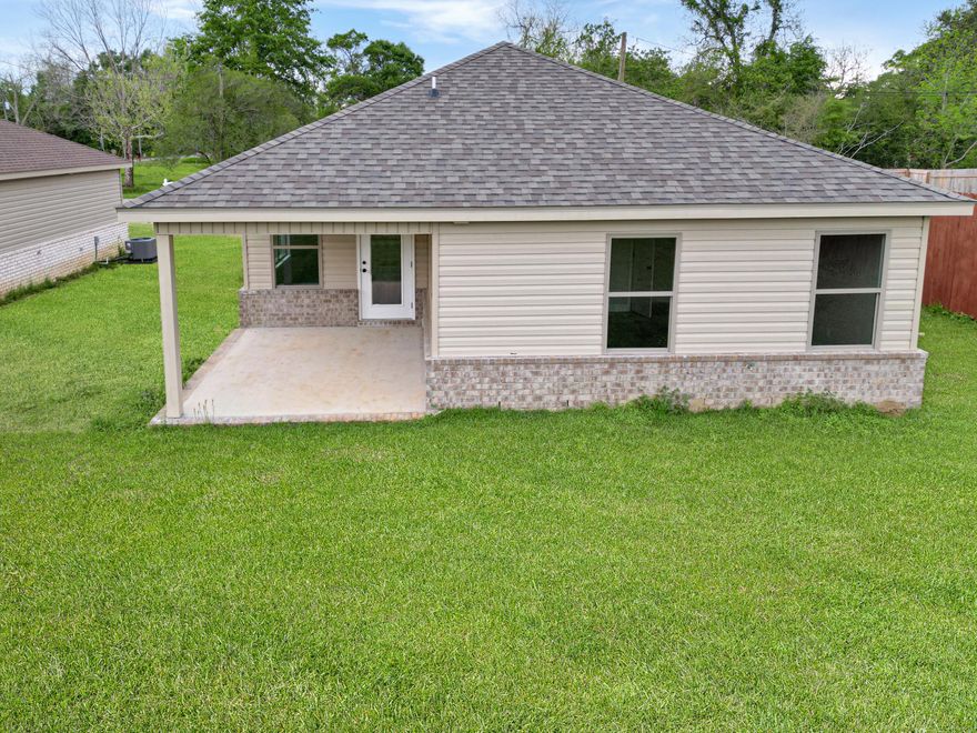 Brand New!!! VA Approved Builder! Hurry, Only one home left and it's a nice one! Blocks away from desirable Baker School! Quality constructed! A true home to call home! Seller pays closing costs with preferred lender! Enjoy your bright open kitchen with Top choice no maintenance Quartz counter top! Stainless steel appliances! Easy care waterproof Luxury planking flooring through out the house! Enjoy low insurance rates with the newest 2023 code built house! Large level lot making enjoying the perfect covered patio a dream! Call today to view!!!