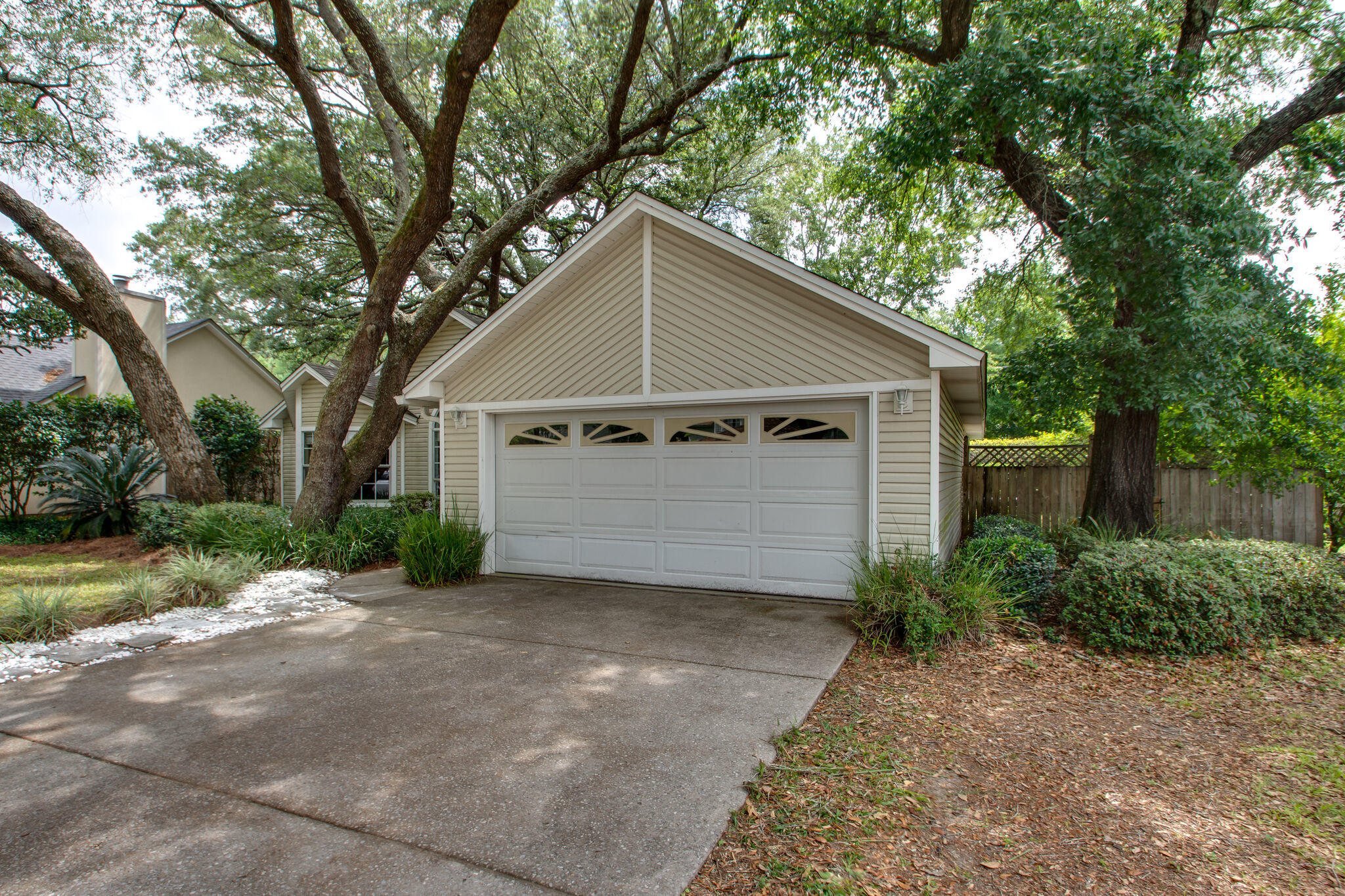 COUNTRYSIDE ESTATES - Residential