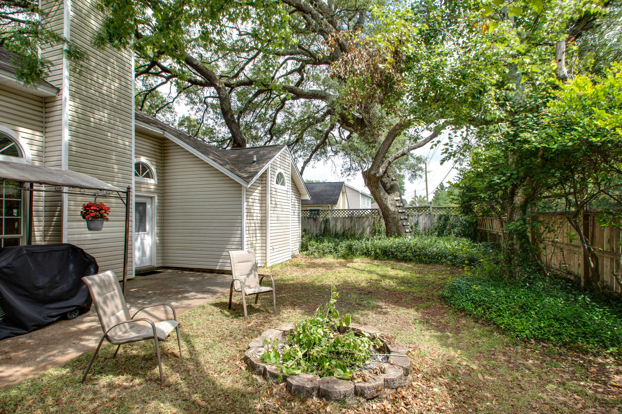 COUNTRYSIDE ESTATES - Residential