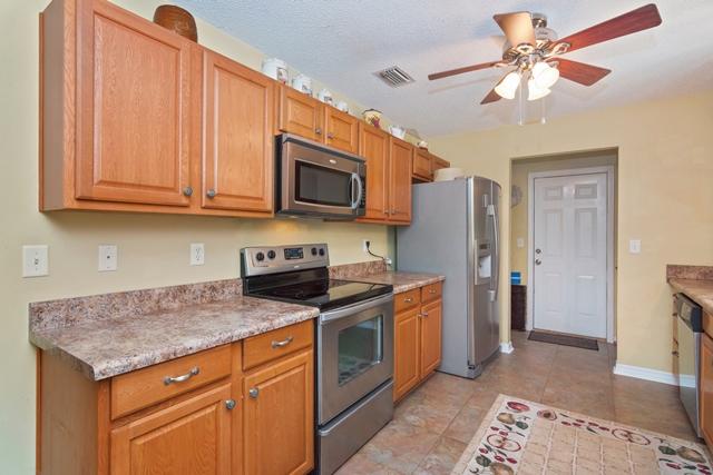 County Breeze Est - Residential