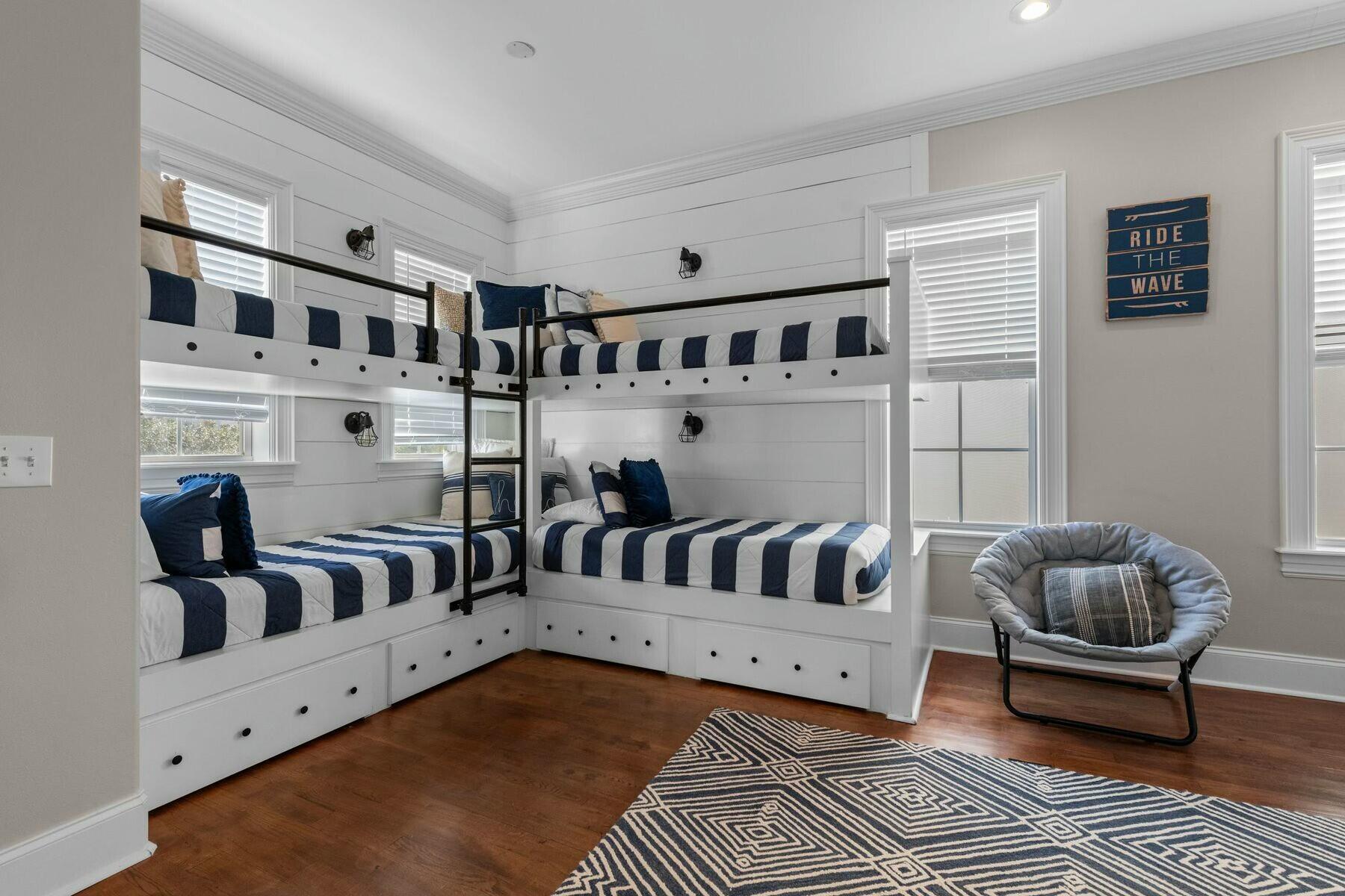 PALMEIRA VILLAS AT SEAGROVE BEACH - Residential