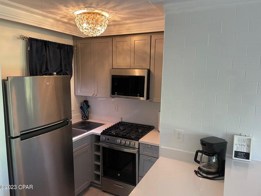 PIRATES COVE INLET CONDO - Residential