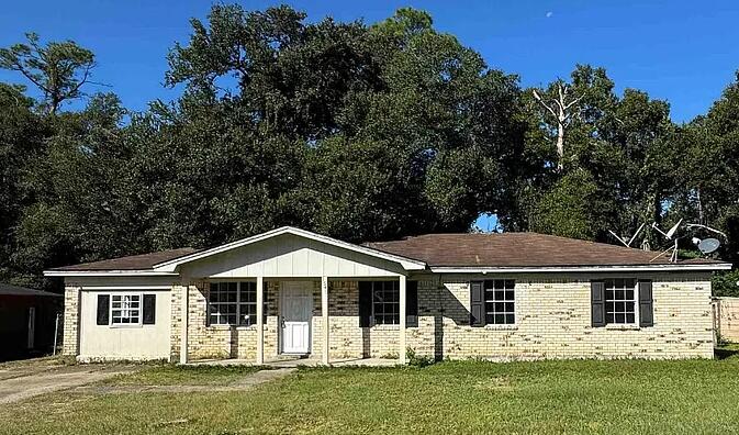 beautifully renovated home offering modern comforts and timeless charm. Nestled in a serene Pensacola neighborhood, this property is perfect for those seeking a fresh and inviting living space. Every detail has been thoughtfully updated to provide a cozy, worry-free rental experience. Property Highlights Brand-New Roof Enjoy peace of mind knowing the home is protected by a newly installed roof, ensuring durability and enhanced energy efficiency. Modern Rewiring The entire property has been rewired to meet modern electrical standards, ensuring safety and reliability for all your devices and appliances. Luxury Vinyl Plank Flooring Gorgeous new flooring flows throughout the home, offering the perfect blend of durability and style. Bright, Upgraded Lighting Thoughtfully installed modern ligh fixtures create a warm and inviting ambiance in every room. Sleek, Updated Kitchen The completely renovated kitchen boasts brand-new cabinets, countertops, and state-of-the-art stainless steel appliances. Whether you're a culinary enthusiast or prefer quick meals, this kitchen is sure to impress. Elegant Bathroom Upgrades Enjoy beautifully remodeled bathrooms with contemporary fixtures, finishes, and tiling for a spa-like experience. Stylish New Doors and Windows New doors and energy-efficient windows enhance the aesthetic appeal while improving insulation and natural light throughout the home. Spacious Bedrooms Each bedroom has been updated with fresh paint, new flooring, and ample closet space, creating a restful retreat for tenants. Curb Appeal The property features a clean, inviting exterior with fresh landscaping, a manicured lawn, and a welcoming front entrance. Additional Amenities Central air conditioning and heating Washer and dryer hookups Ample parking space, including a driveway and on-street parking A large backyard, perfect for outdoor activities or relaxation . Conveniently located close to schools, parks, shopping centers, and dining