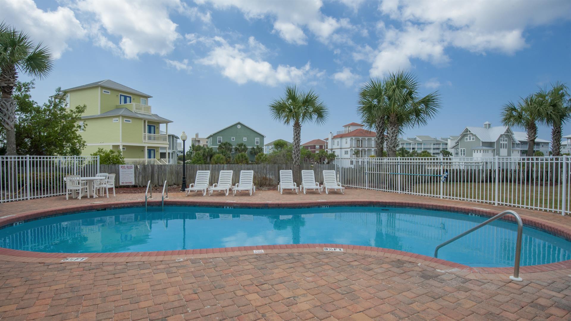 BEACHSIDE VILLAS CONDO - Residential