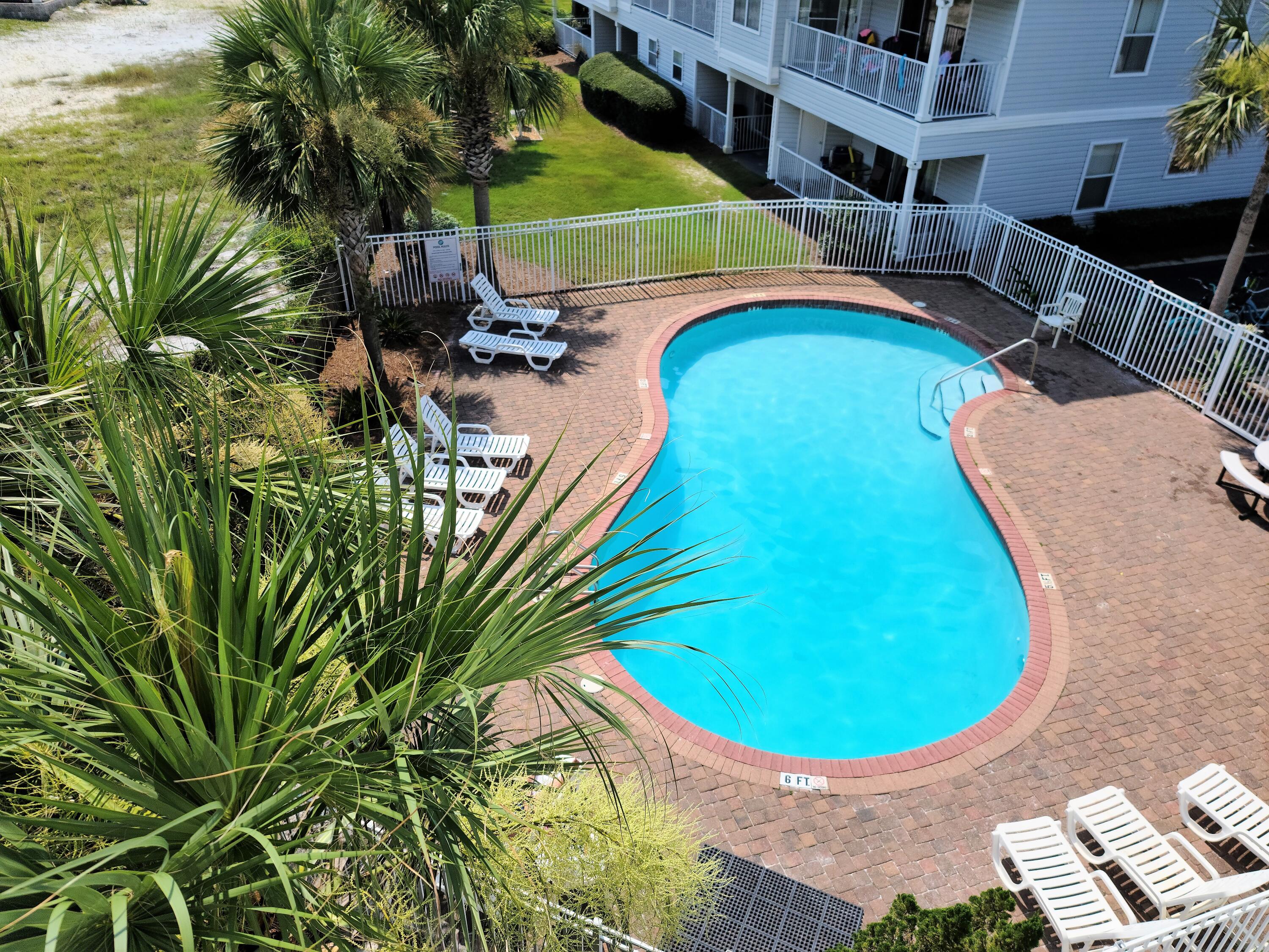 BEACHSIDE VILLAS CONDO - Residential