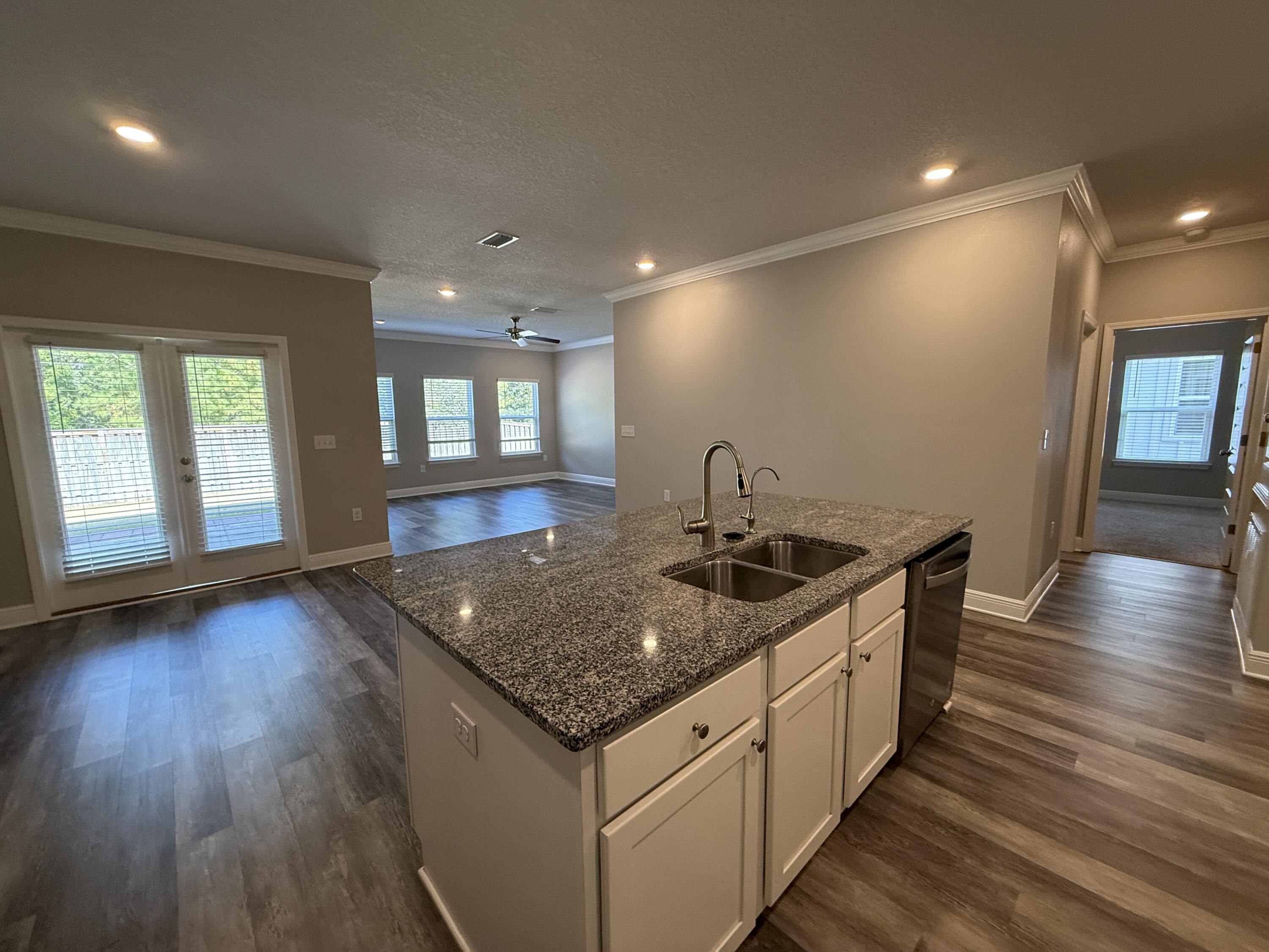 HAMMOCK BAY - FIREFLY - Residential Lease