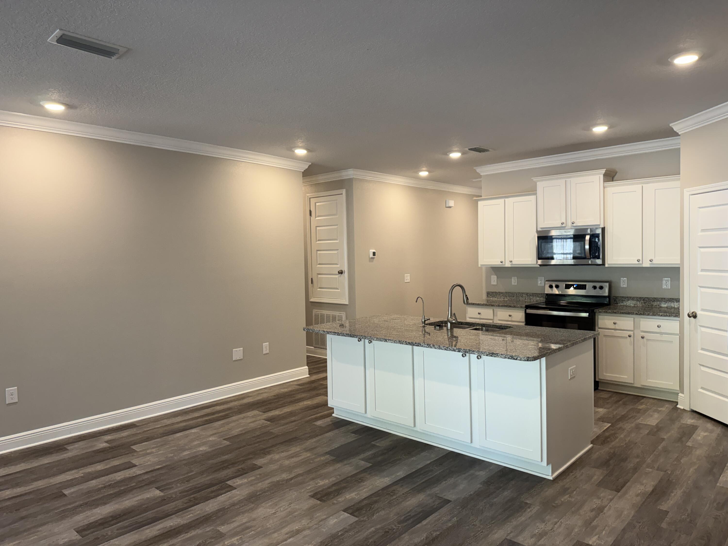 HAMMOCK BAY - FIREFLY - Residential Lease