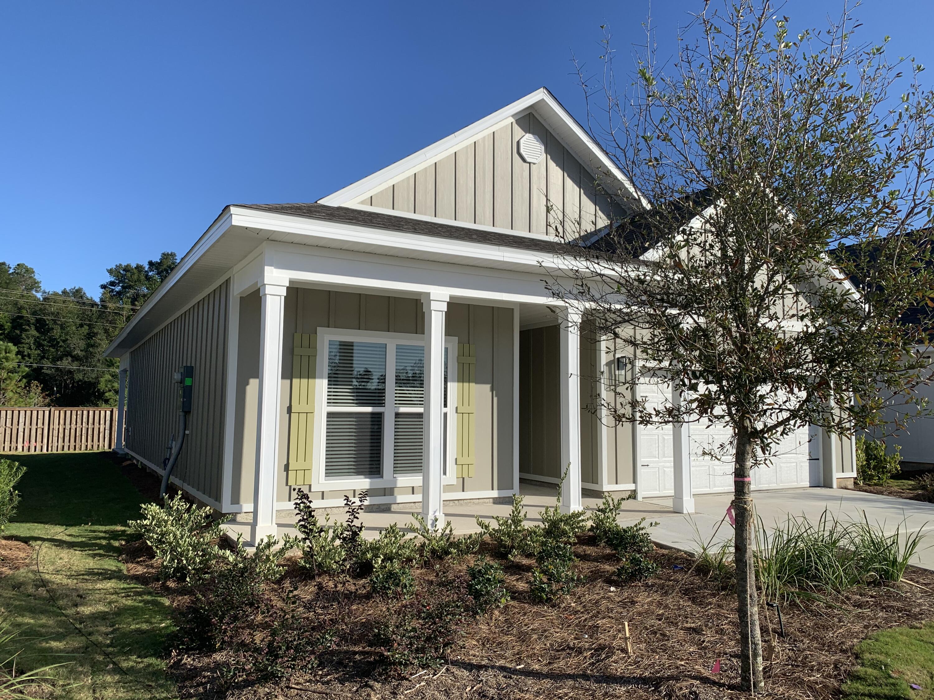 HAMMOCK BAY - FIREFLY - Residential Lease