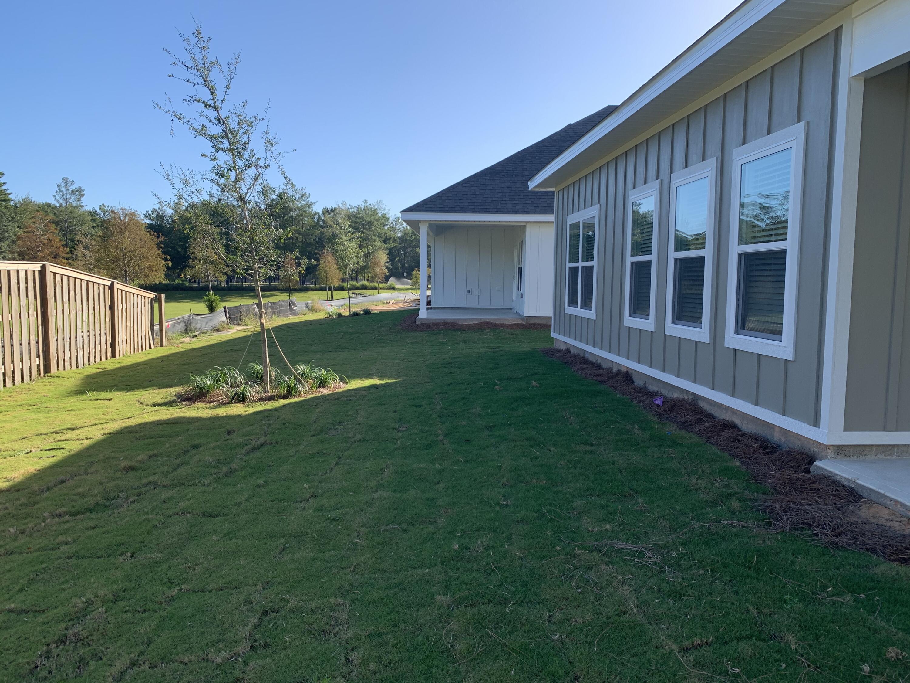 HAMMOCK BAY - FIREFLY - Residential Lease