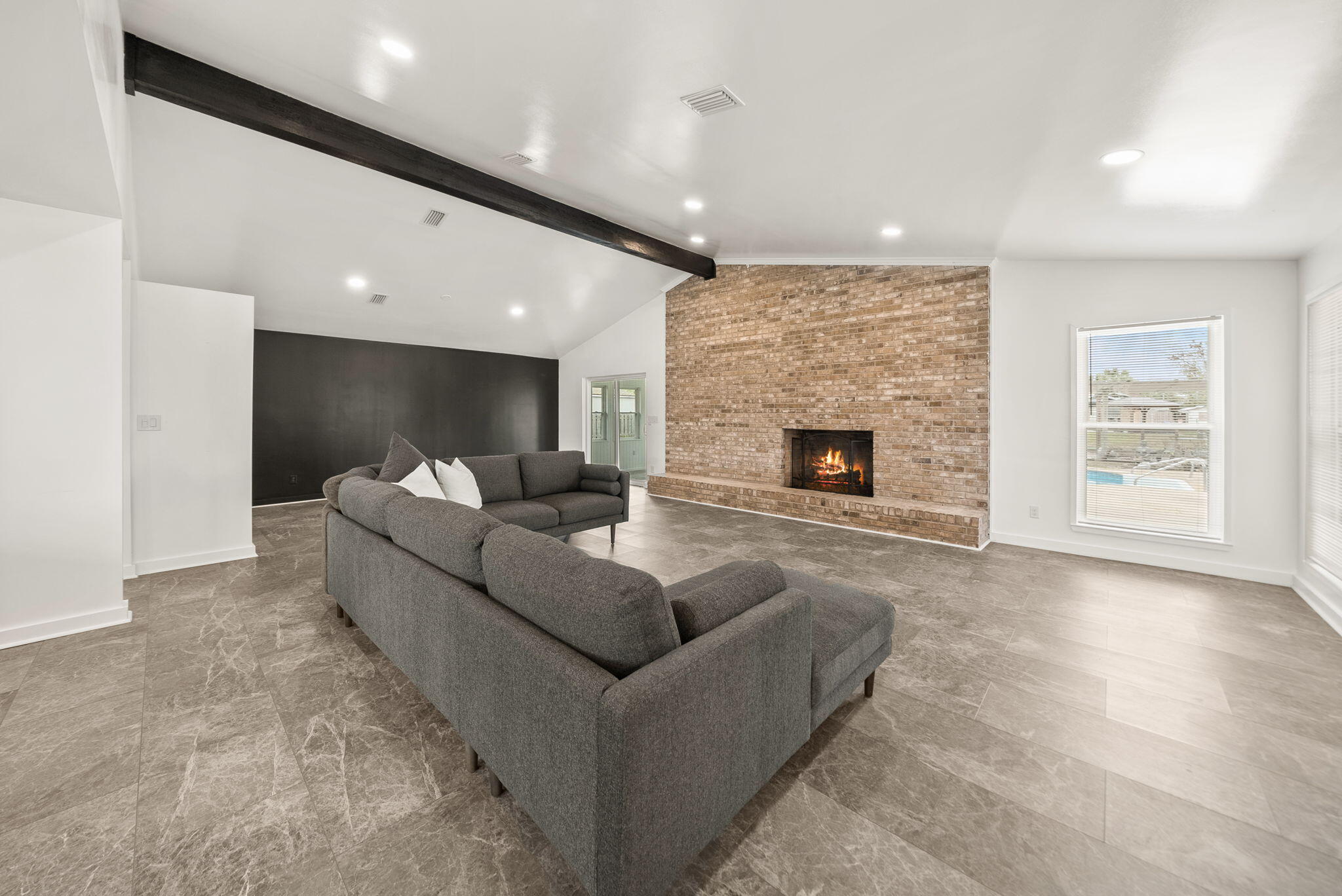 BAYWOOD SHORE ESTATES - Residential