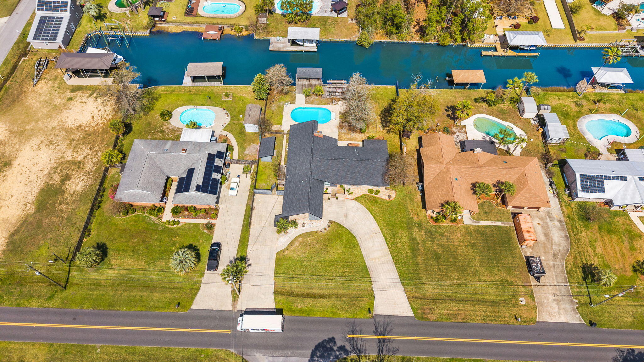 BAYWOOD SHORE ESTATES - Residential