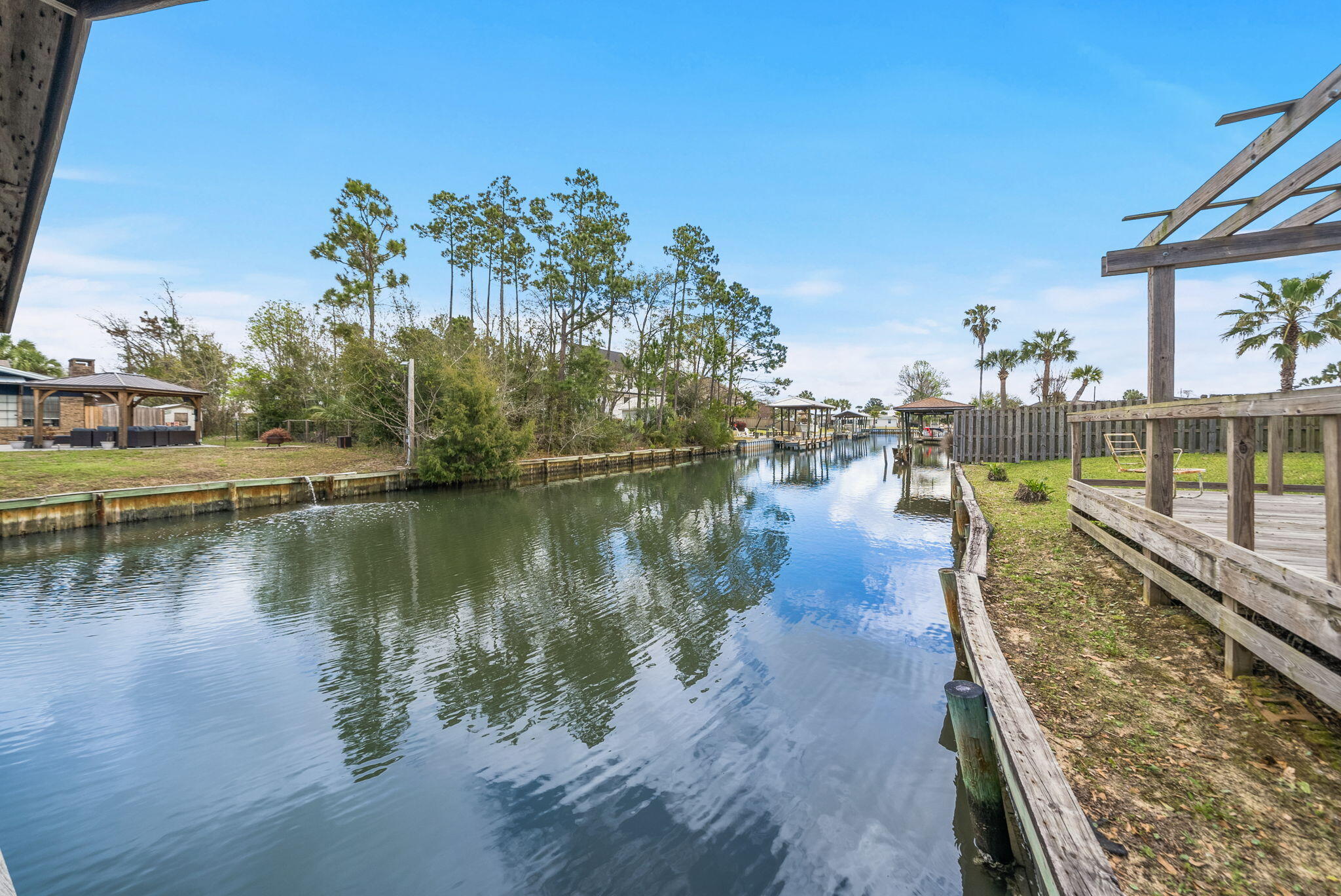 BAYWOOD SHORE ESTATES - Residential