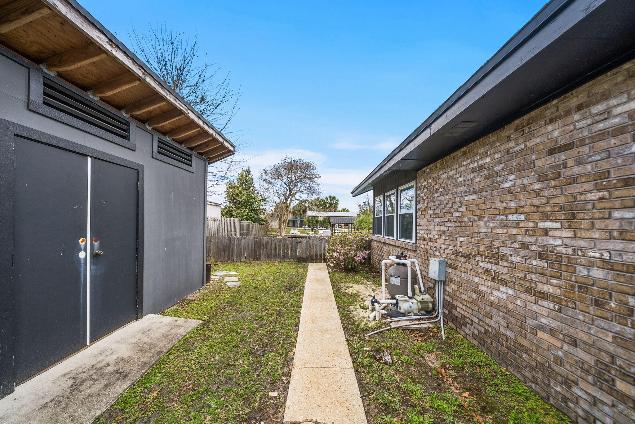 BAYWOOD SHORE ESTATES - Residential