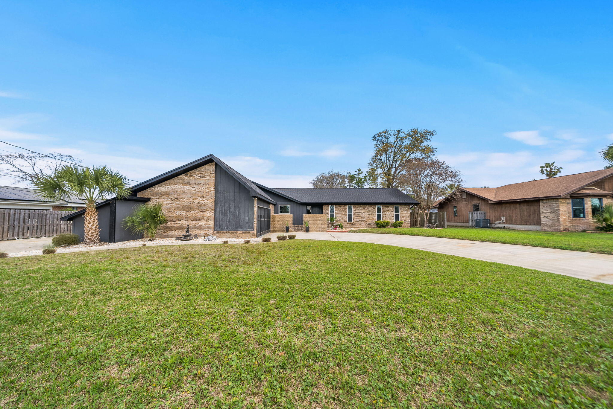 BAYWOOD SHORE ESTATES - Residential