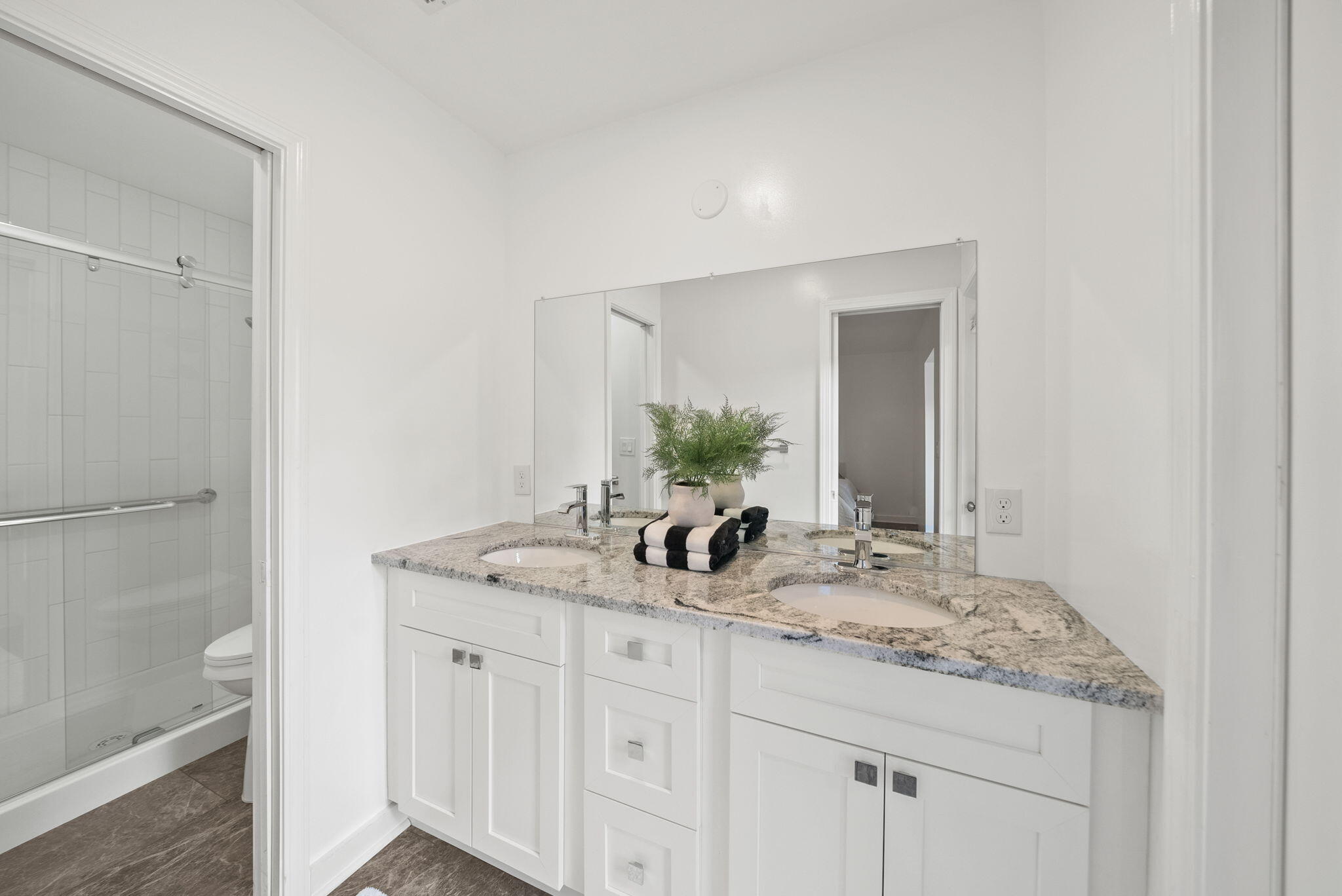 BAYWOOD SHORE ESTATES - Residential