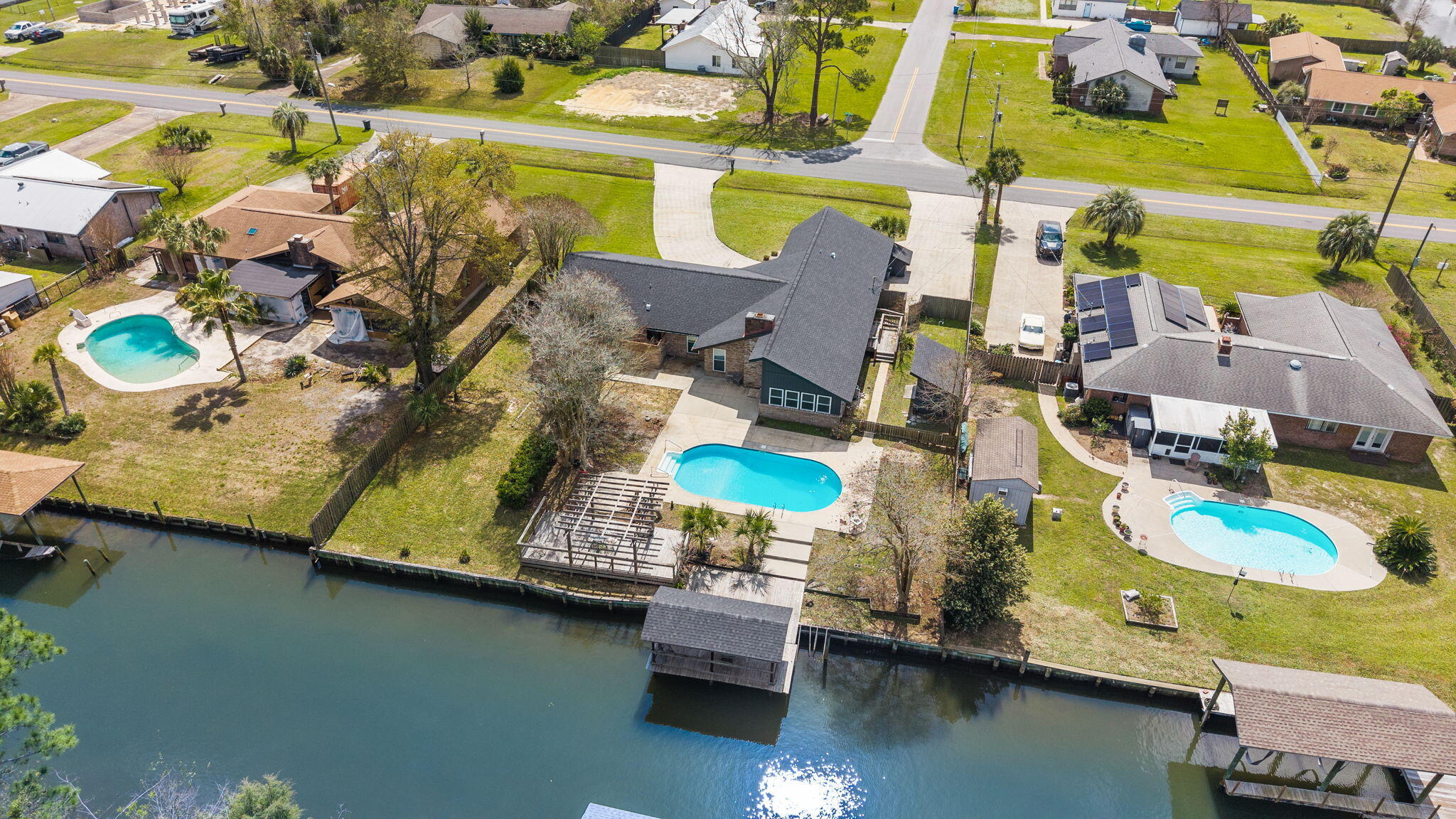 BAYWOOD SHORE ESTATES - Residential