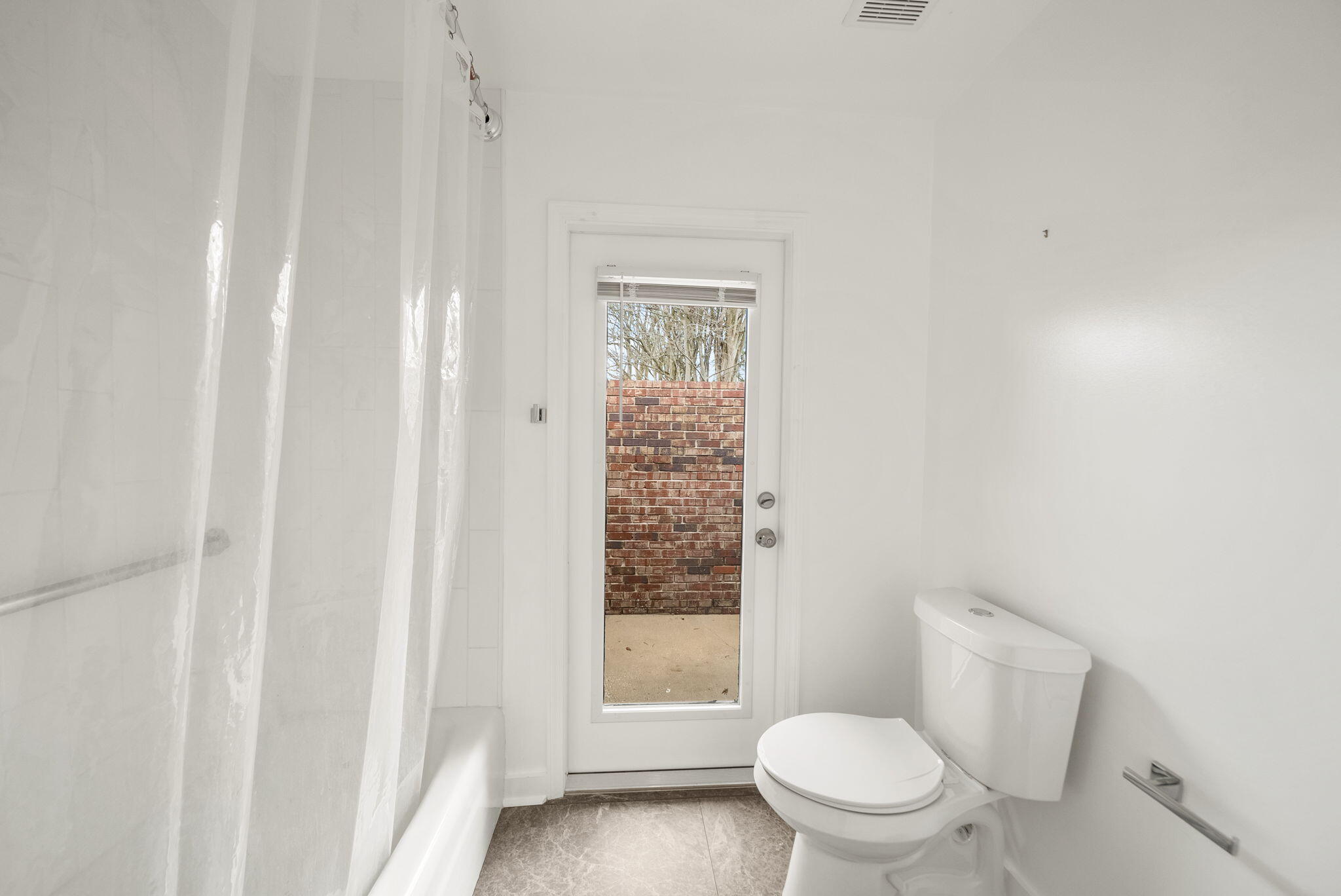 BAYWOOD SHORE ESTATES - Residential