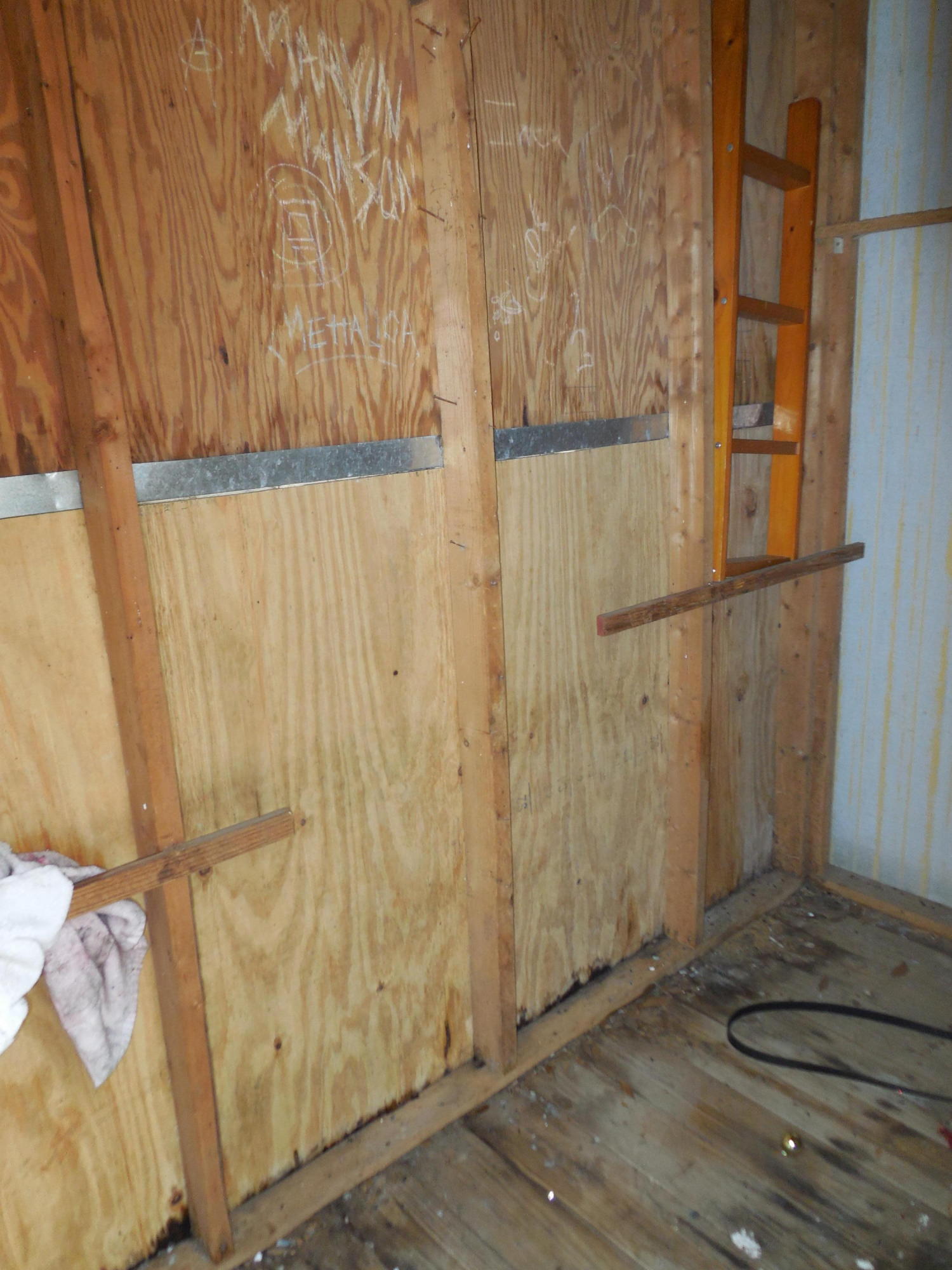 CRESTVIEW HEIGHTS 1ST ADDN - Residential Lease