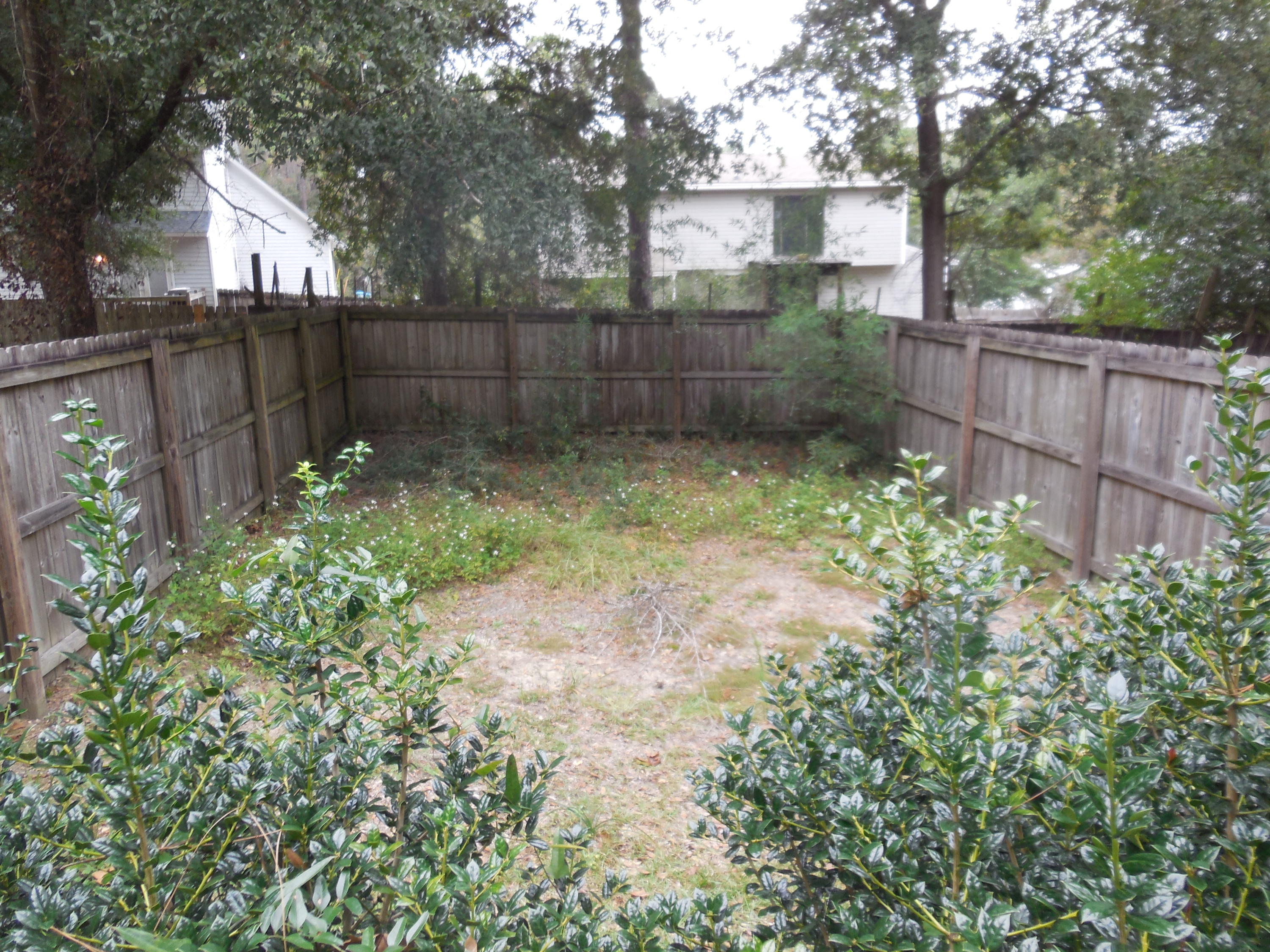 CRESTVIEW HEIGHTS 1ST ADDN - Residential Lease