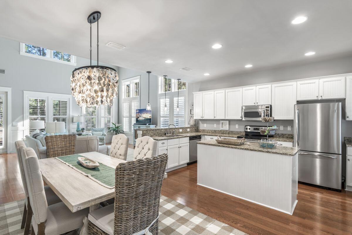 LAUREL GROVE - Residential