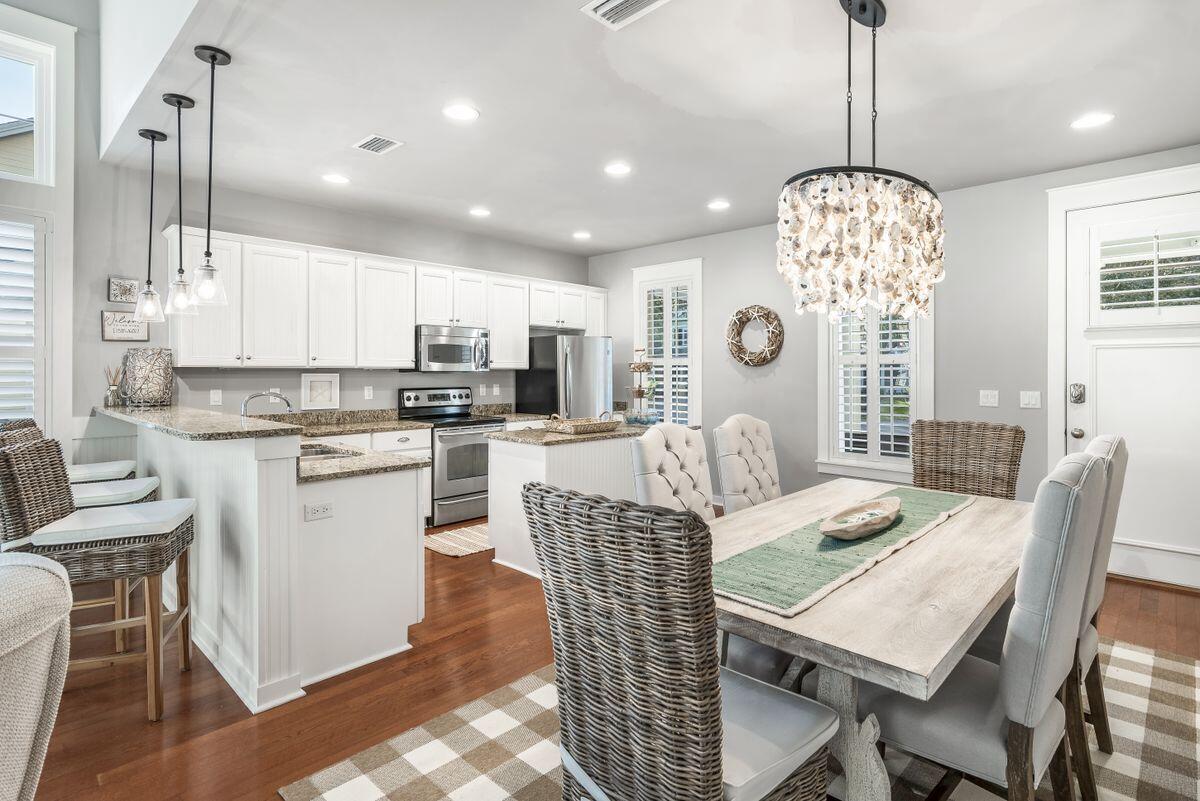 LAUREL GROVE - Residential