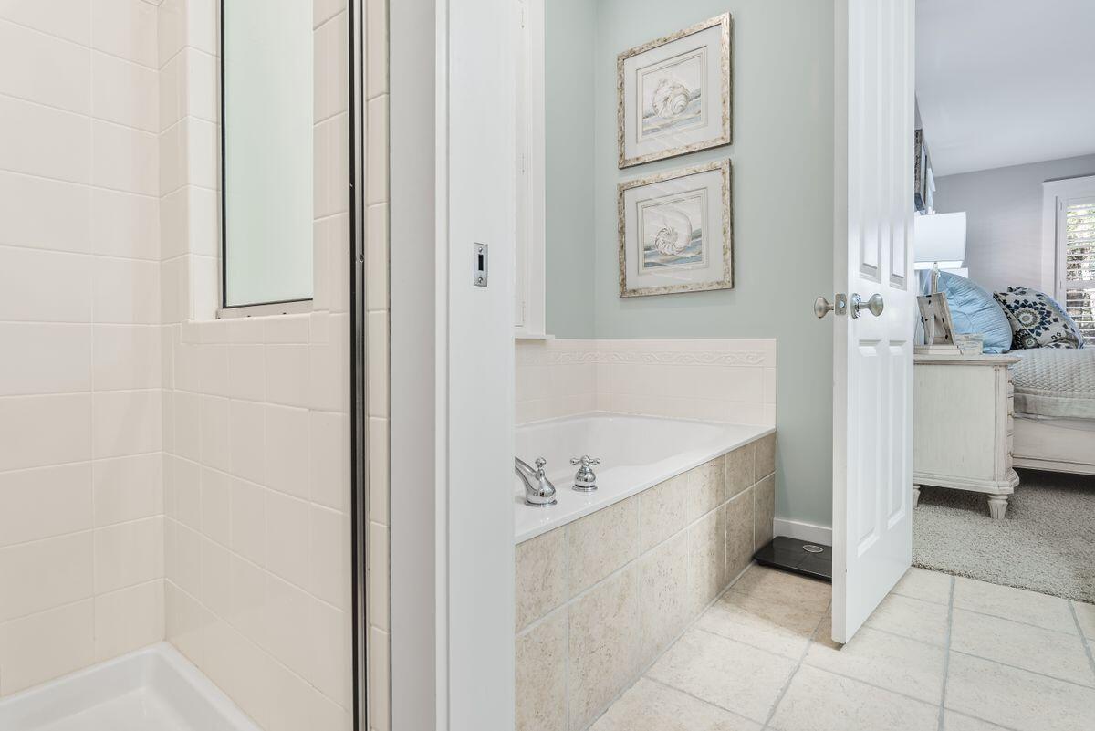 LAUREL GROVE - Residential