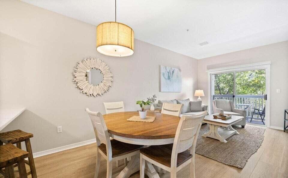 HERONS WATCH CONDO PH 4 - Residential