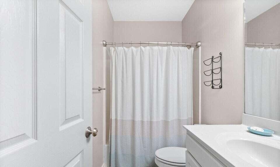 HERONS WATCH CONDO PH 4 - Residential