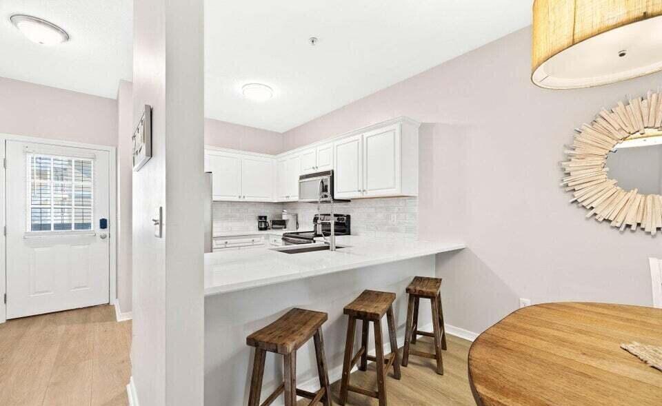 HERONS WATCH CONDO PH 4 - Residential