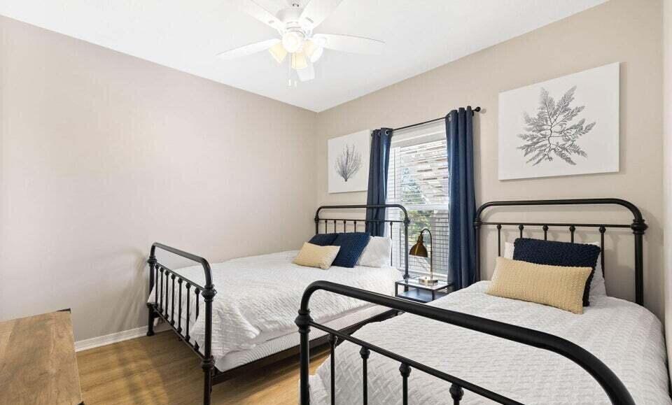 HERONS WATCH CONDO PH 4 - Residential