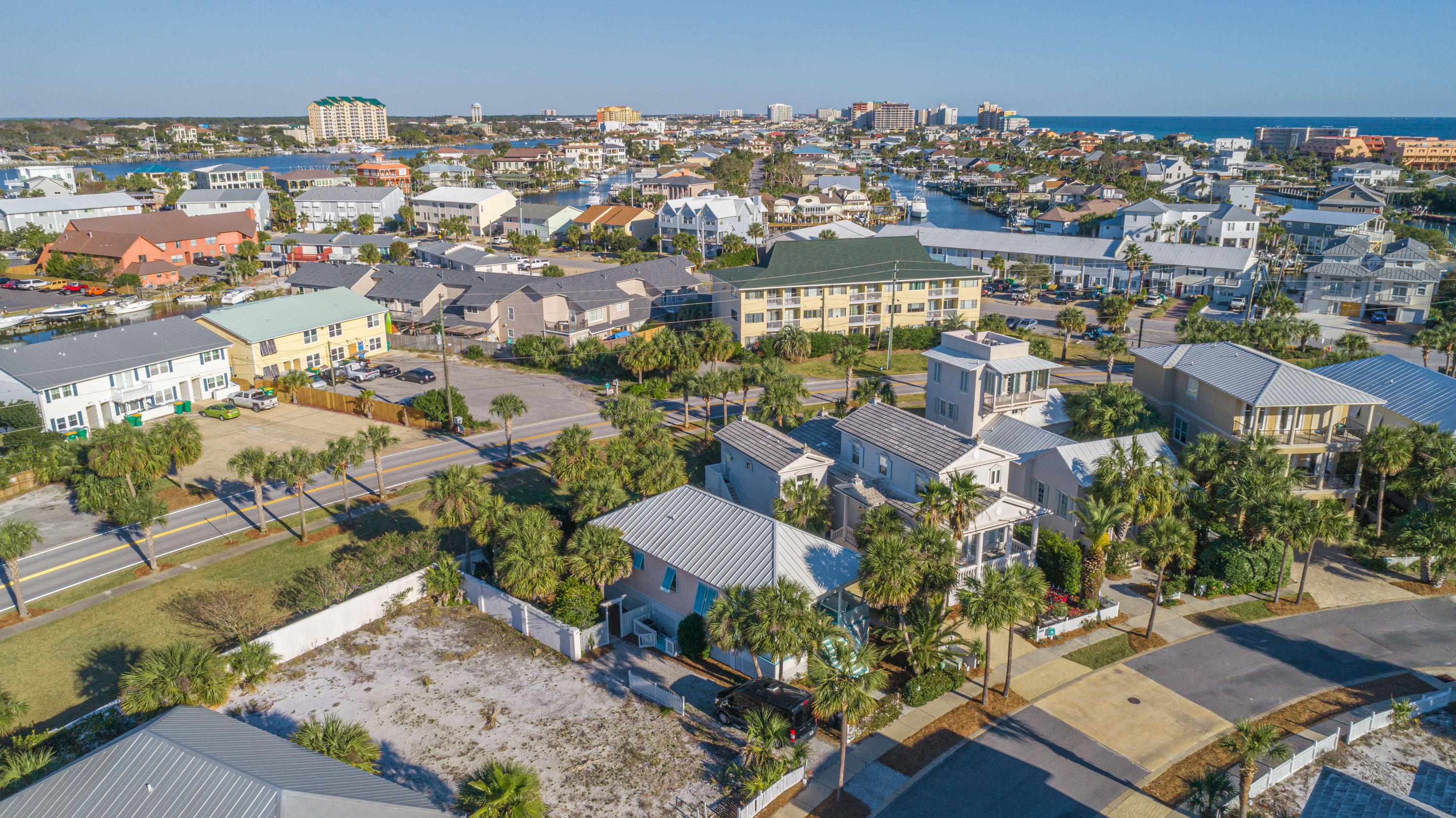 DESTIN POINTE - Residential