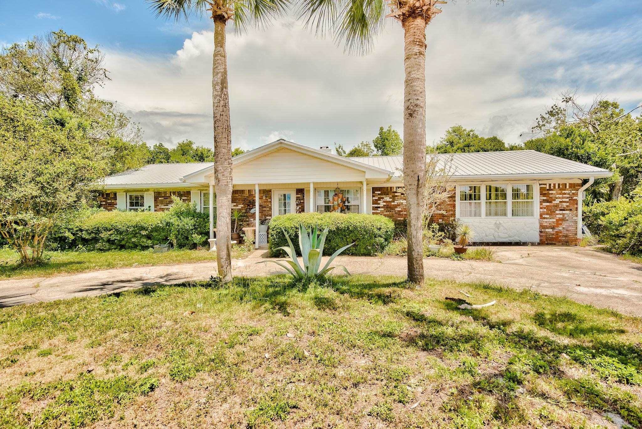 CRYSTAL BEACH - Residential