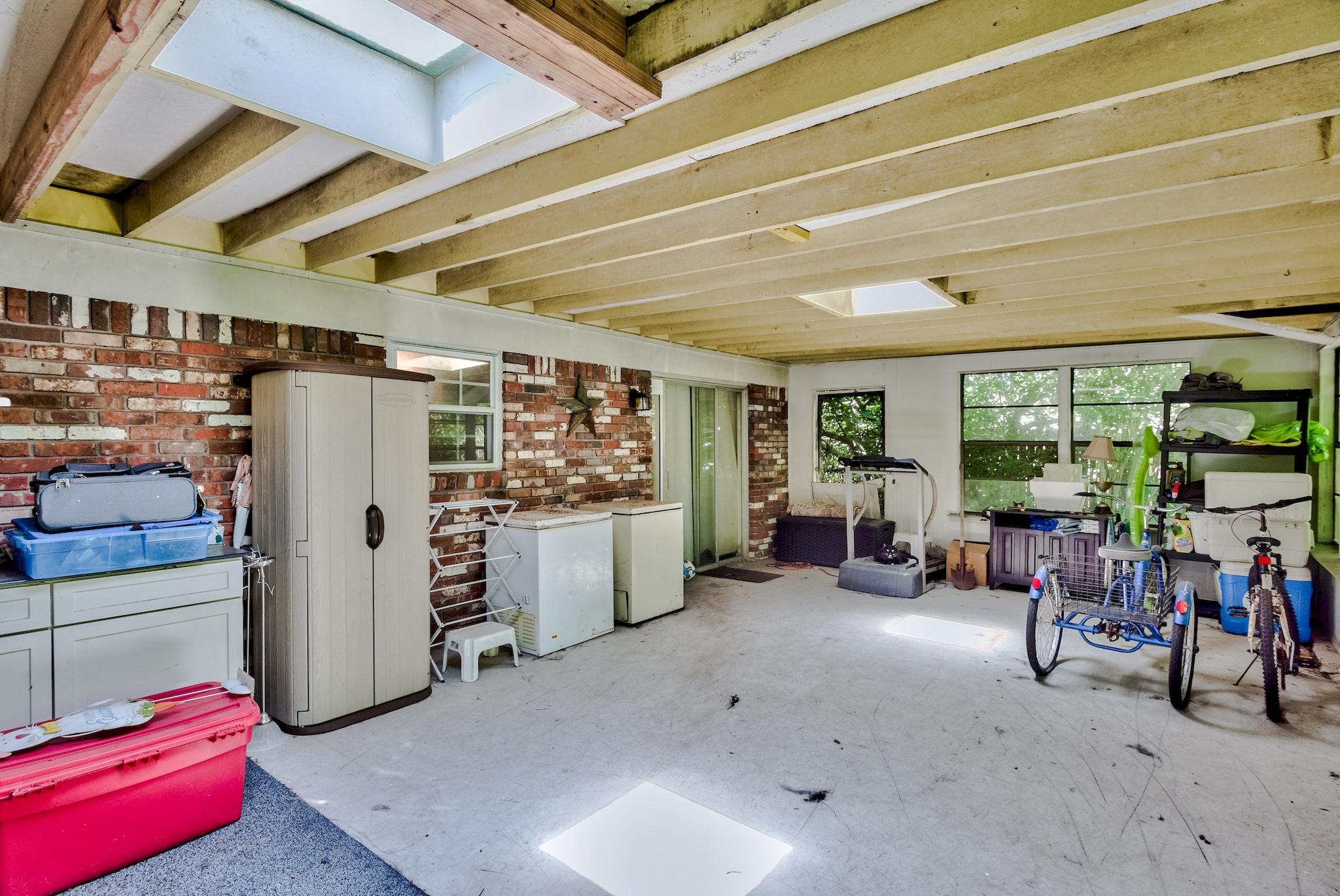 CRYSTAL BEACH - Residential