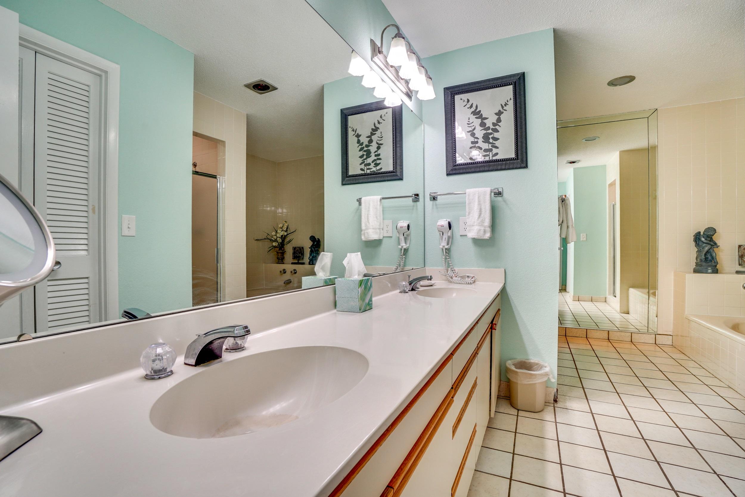 TOPS'L TENNIS VILLAGE - Residential