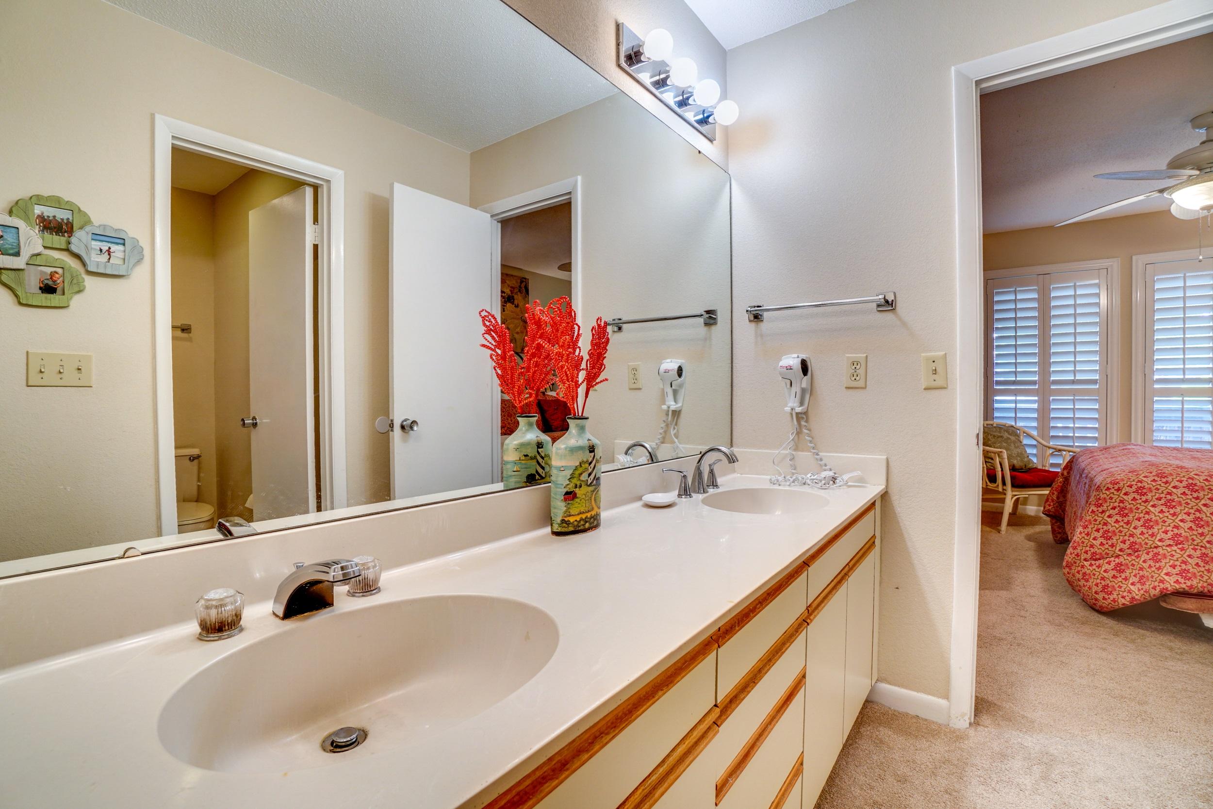 TOPS'L TENNIS VILLAGE - Residential