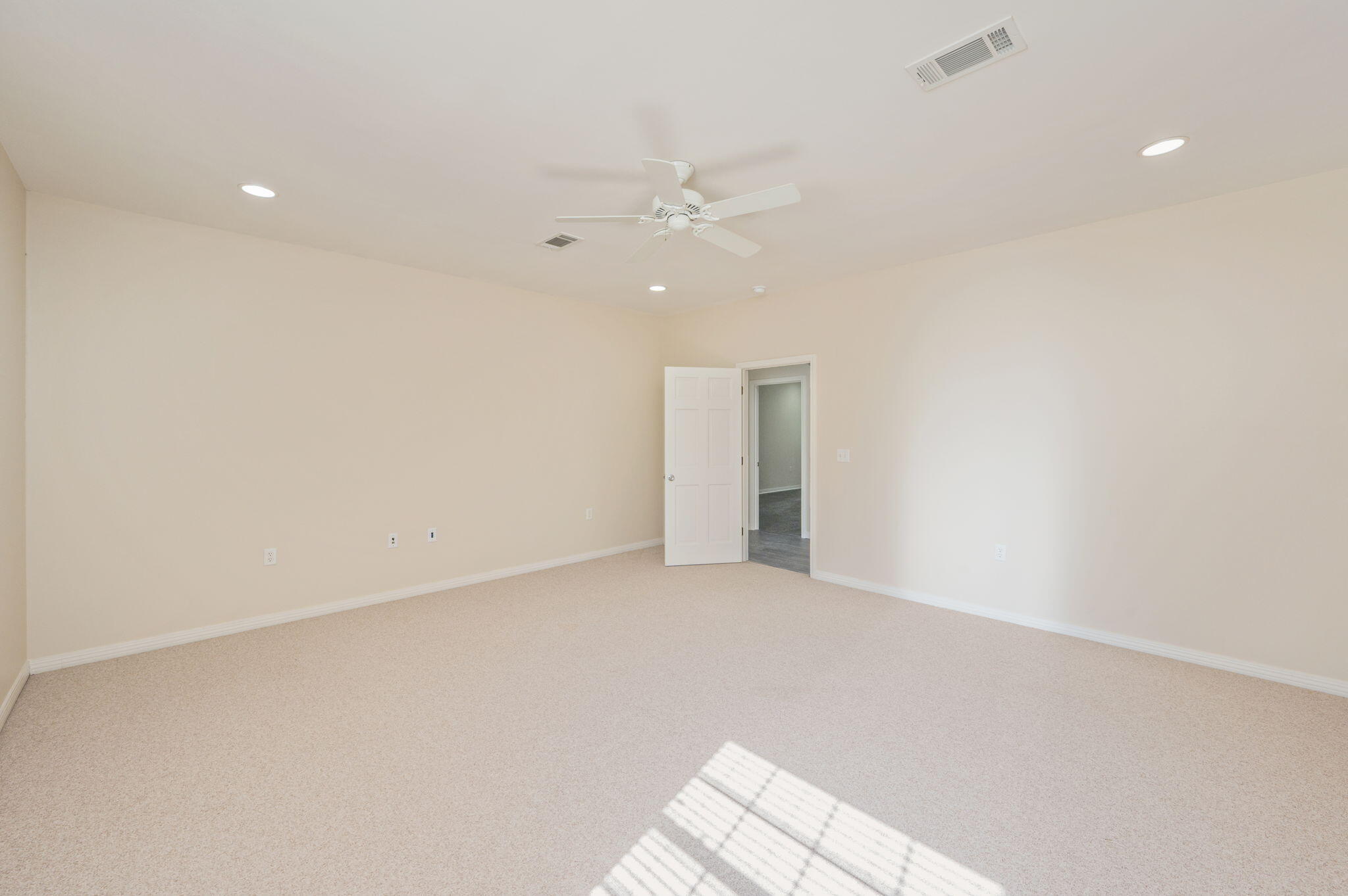 RIVERCHASE S/D PH 1 - Residential