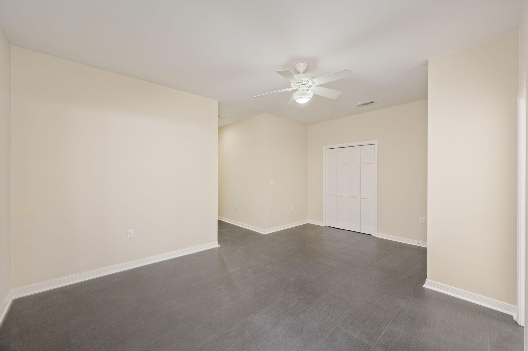 RIVERCHASE S/D PH 1 - Residential