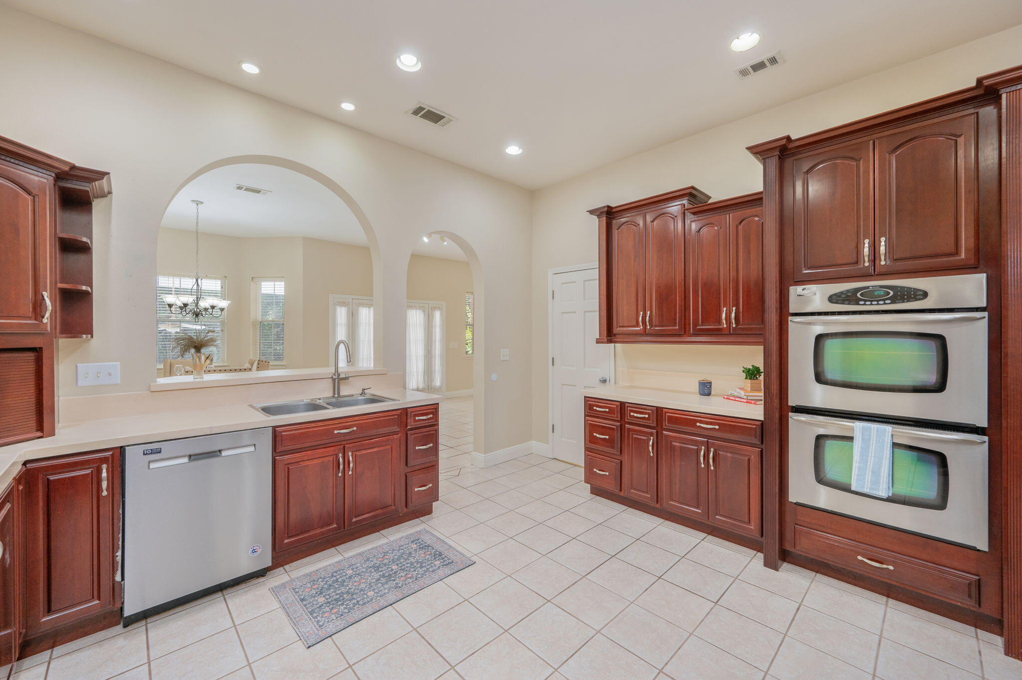 RIVERCHASE S/D PH 1 - Residential