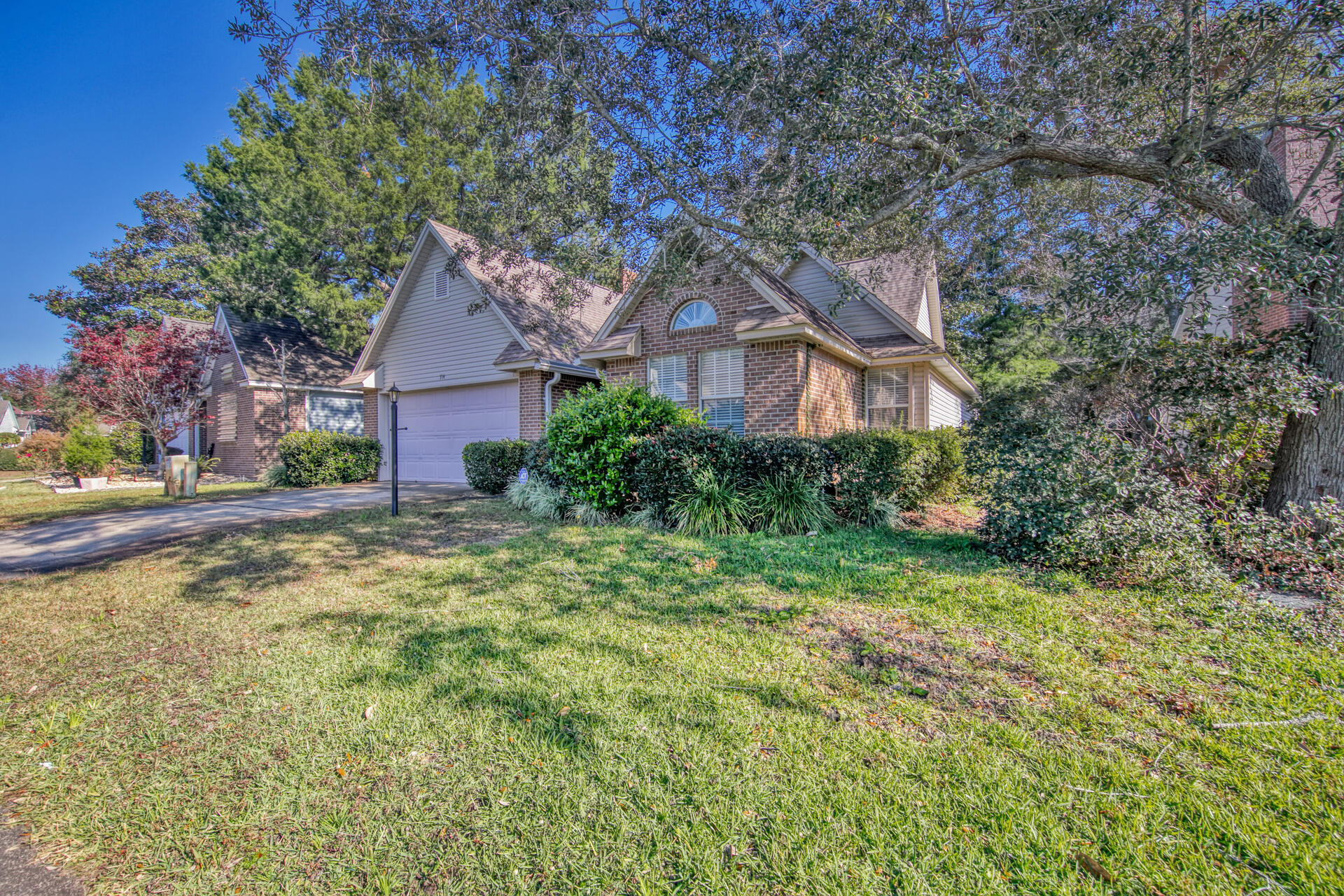 FAIRWAY LAKES PH 1 - Residential