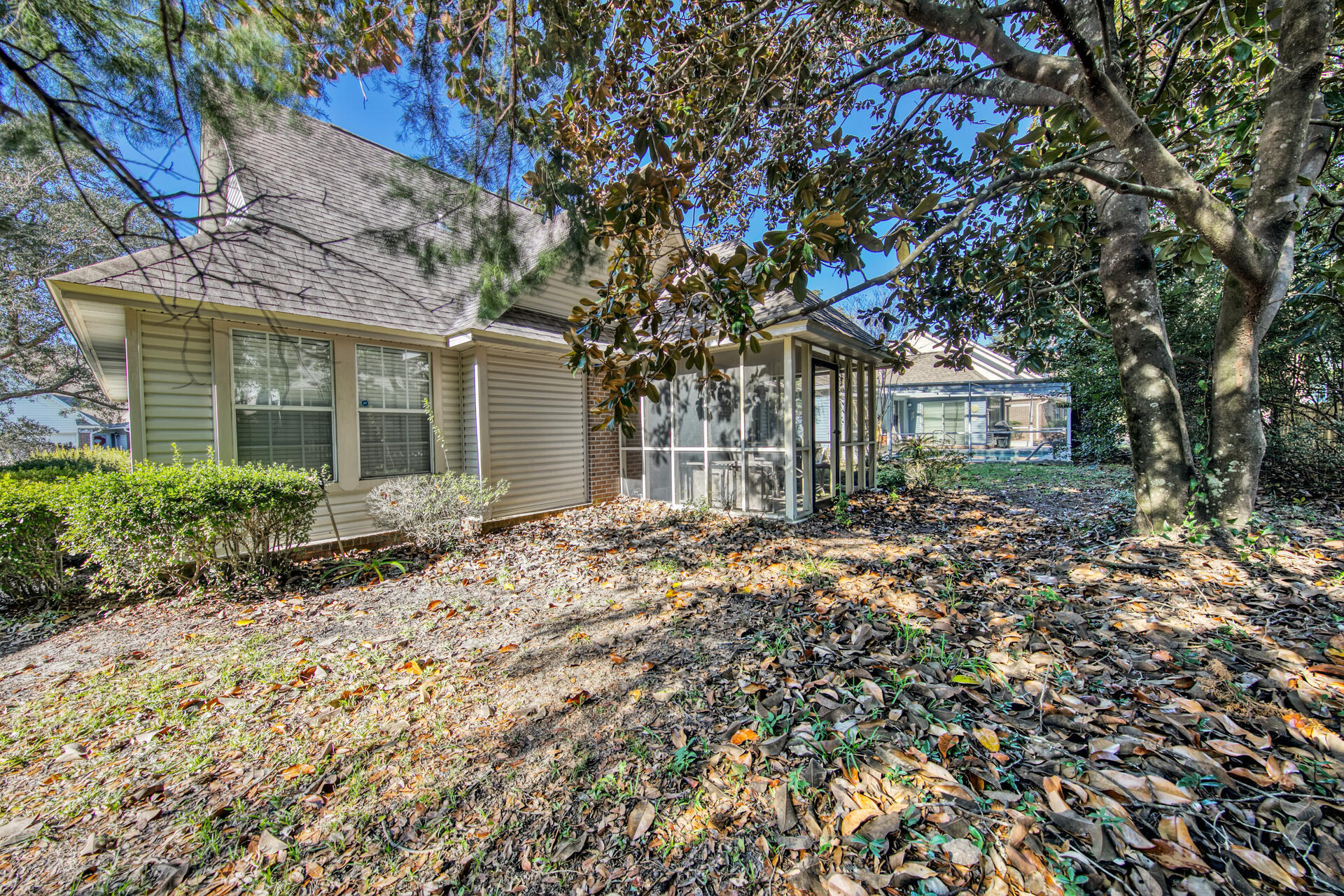 FAIRWAY LAKES PH 1 - Residential