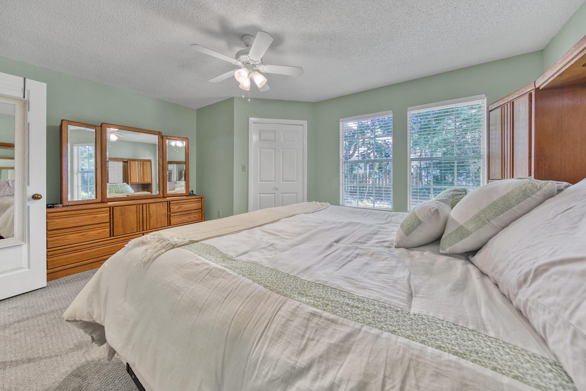 FAIRWAY LAKES PH 1 - Residential