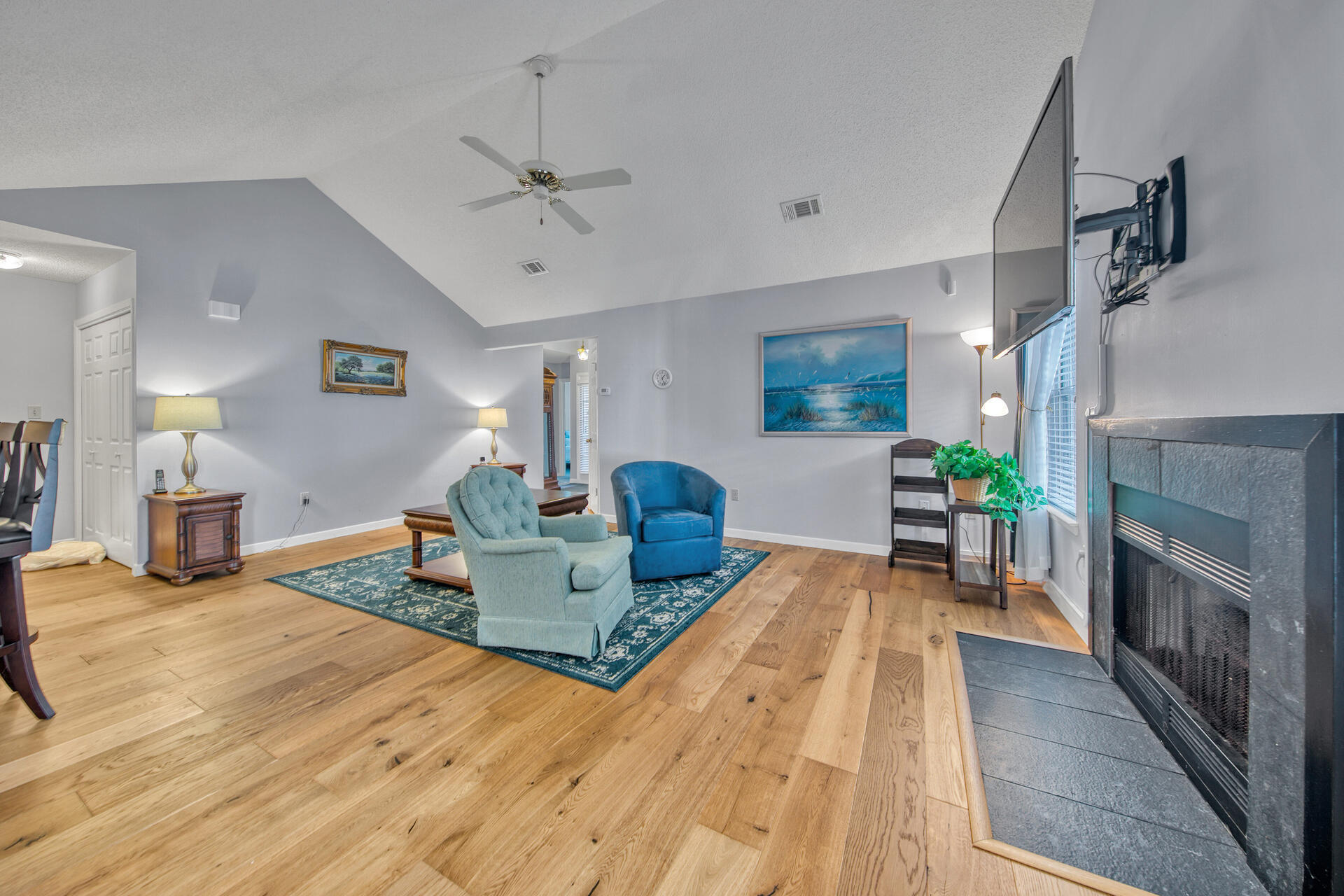 FAIRWAY LAKES PH 1 - Residential