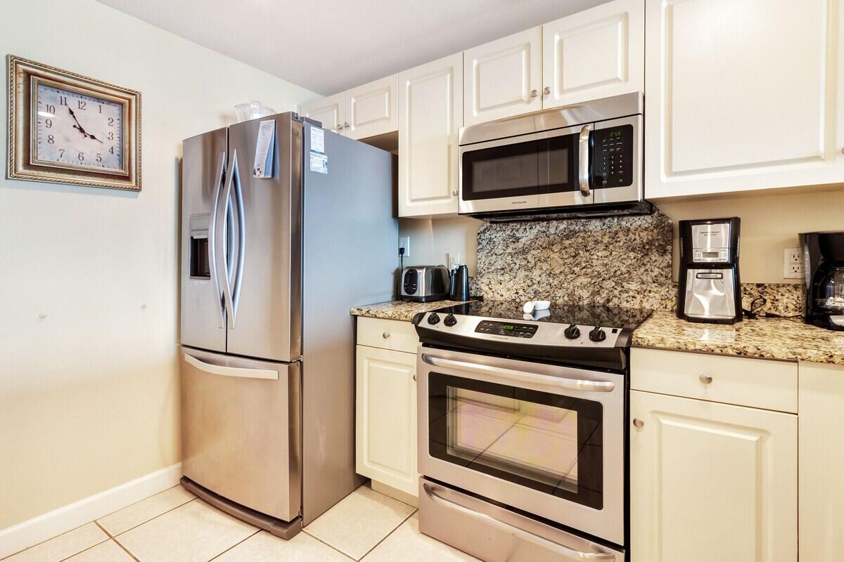 STERLING SHORES - Residential