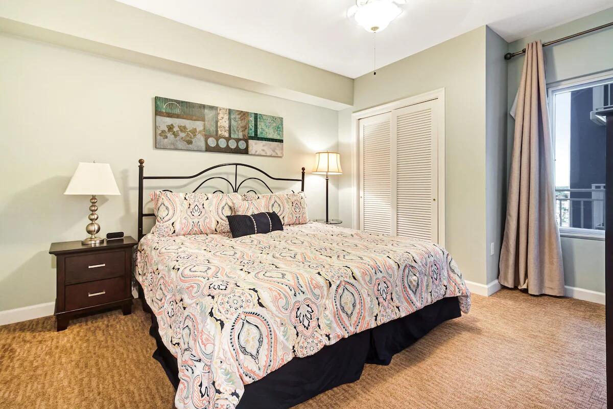 STERLING SHORES - Residential