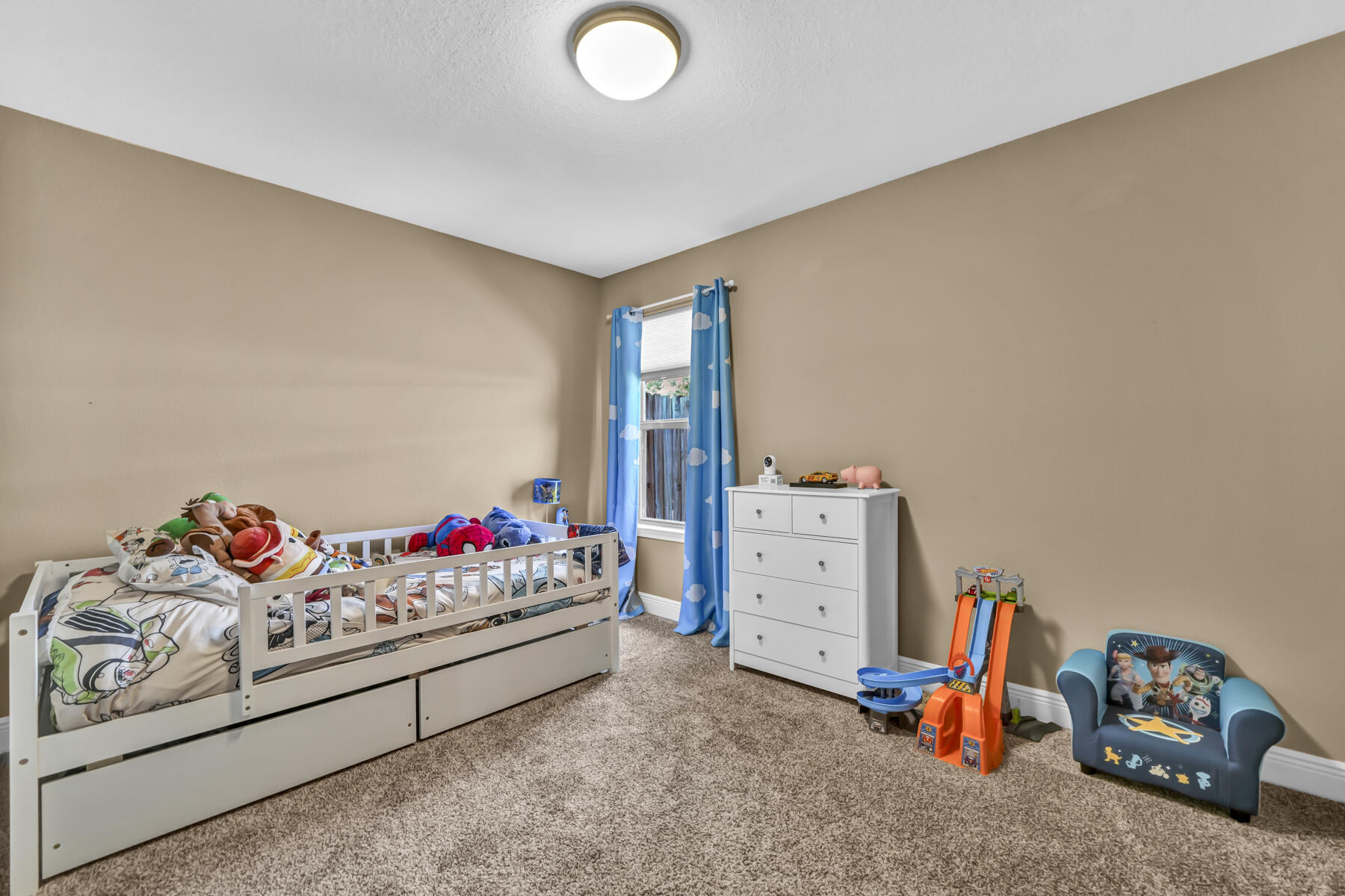 NO RECORDED SUBDIVISION - Residential