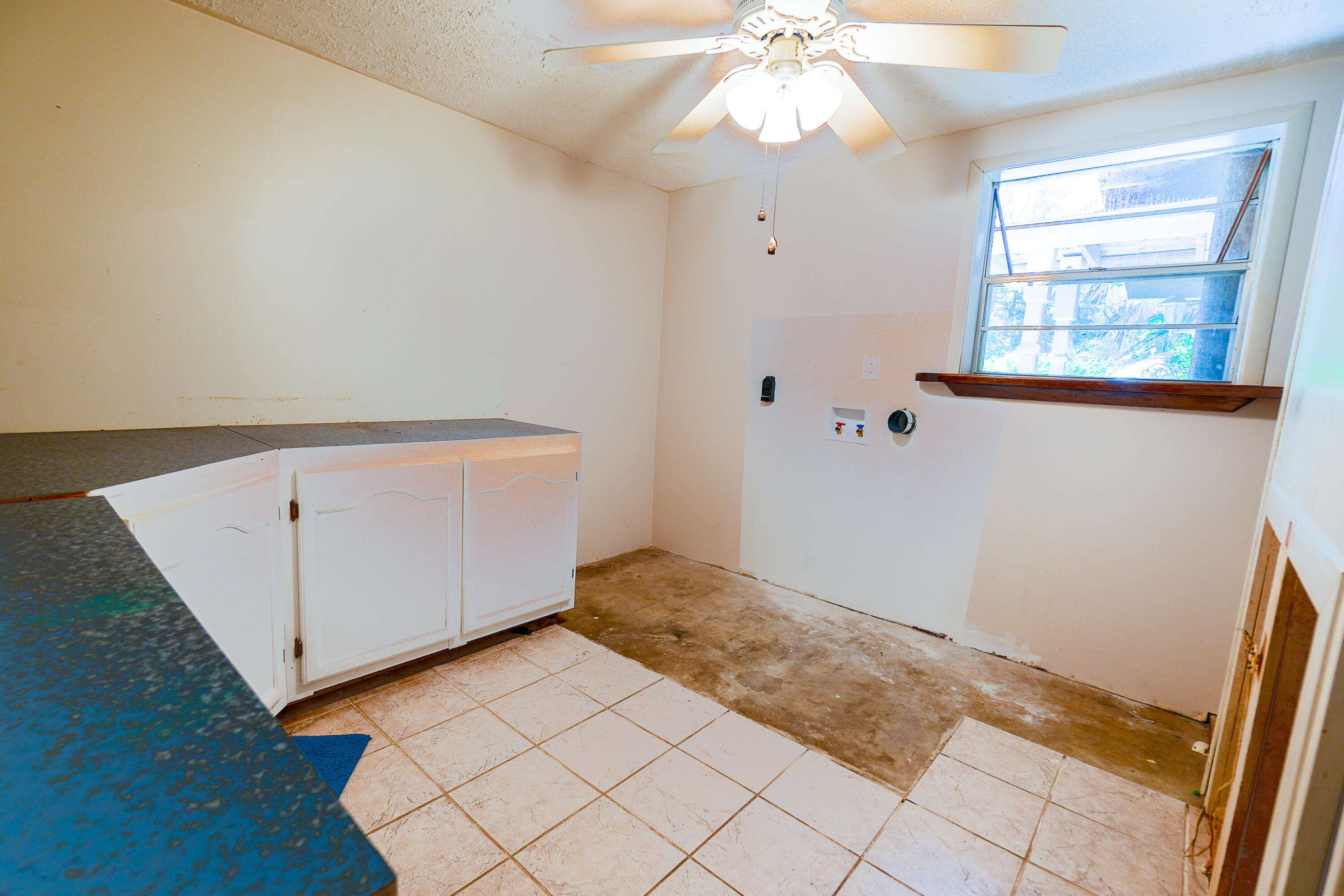 WEEKLEY BAYOU - Residential