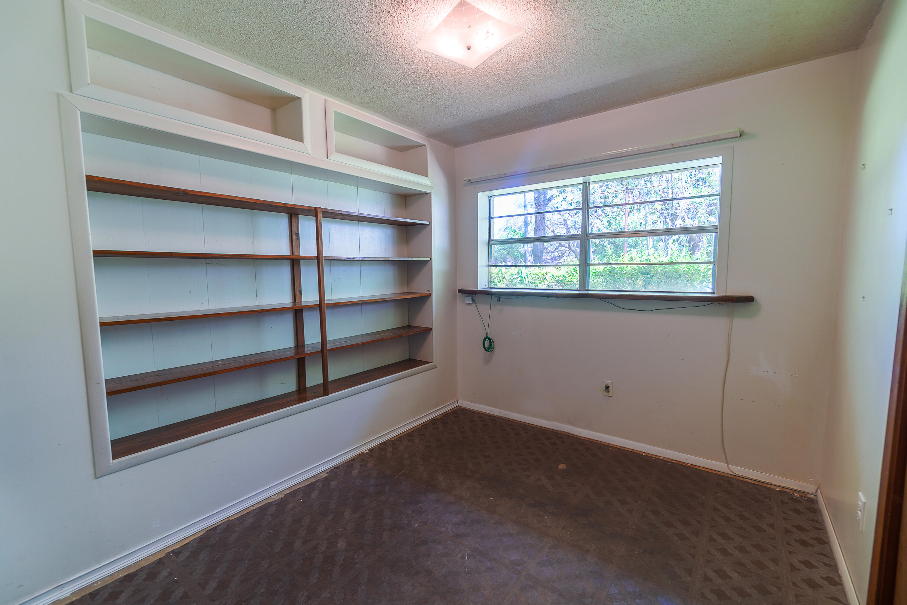 WEEKLEY BAYOU - Residential