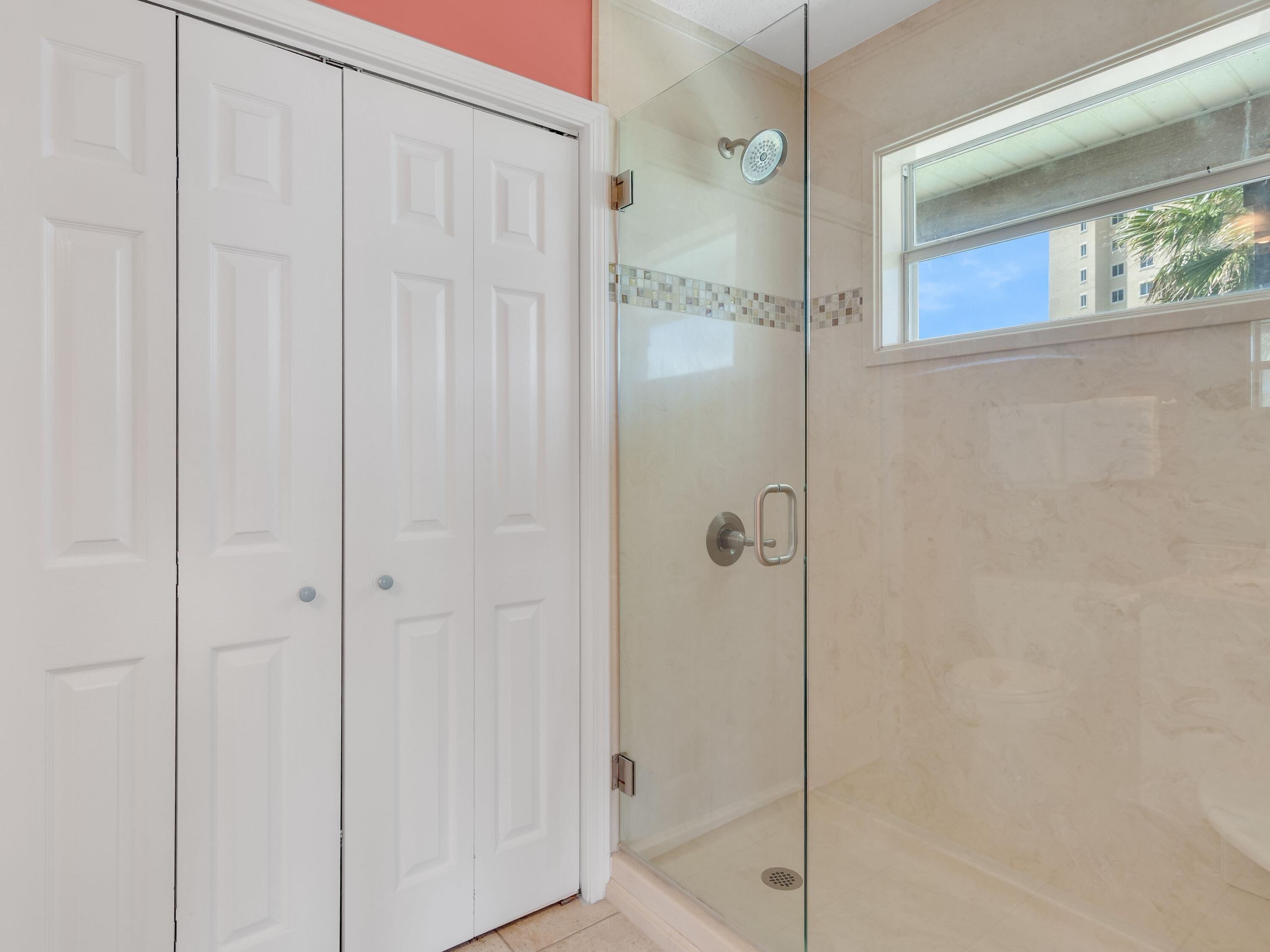 WINDANCER SHORES - Residential