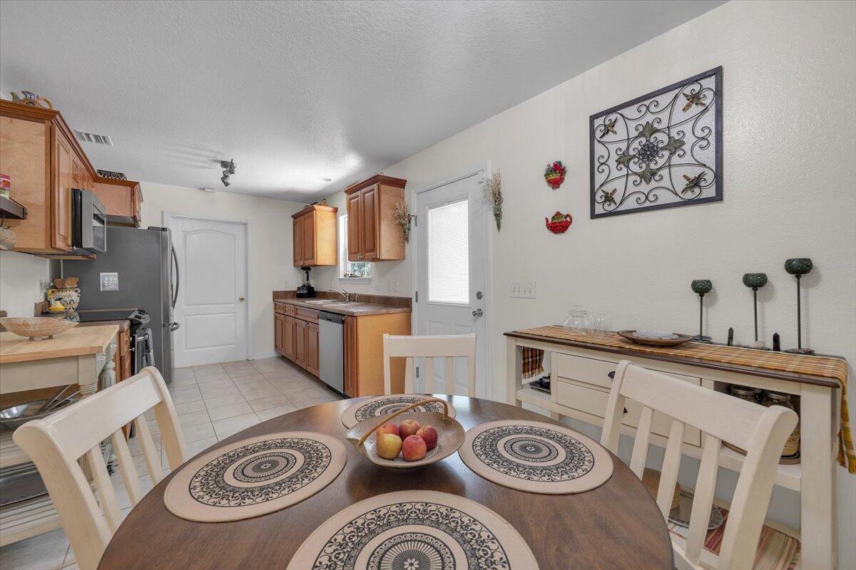 65 Sidney Ave - Residential